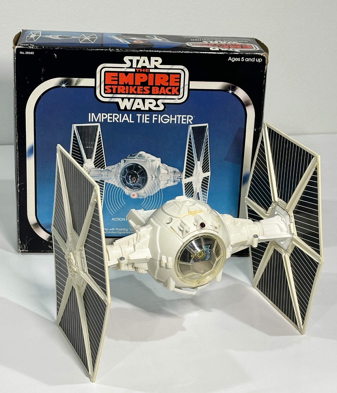 Vintage 1978 Kenner STAR WARS Imperial Tie Fighter - Complete with Box Vintage 1978 Kenner STAR WARS Imperial Tie Fighter - Complete with Box