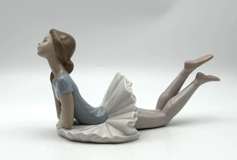 Lladro Heather Ballerina Ballet Dancer Porcelain Figurine #1359 Spain Retired