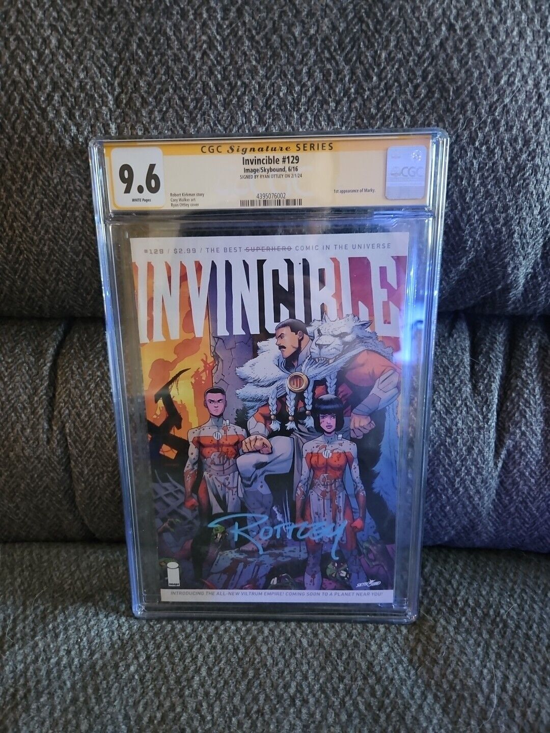 Invincible #129 9.6 Cgc Signature Series