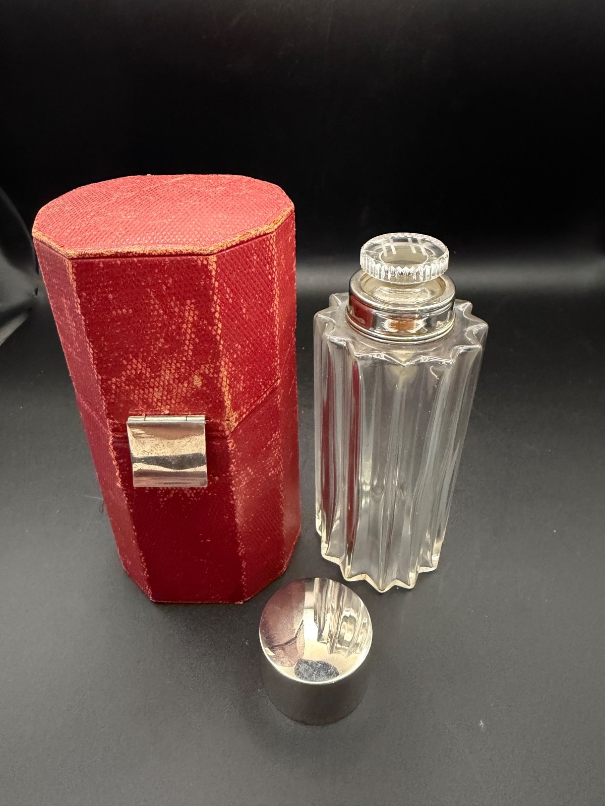 Antique QUELQUES FLEURS Houbigant France Powdered Perfume Talc Glass Bottle VTG Antique QUELQUES FLEURS Houbigant France Powdered Perfume Talc Glass Bottle VTG