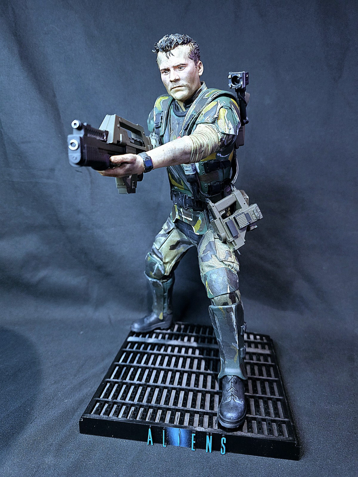 Aliens Pvt Hudson 1/6 Statue Aliens Pvt Hudson 1/6 Statue
