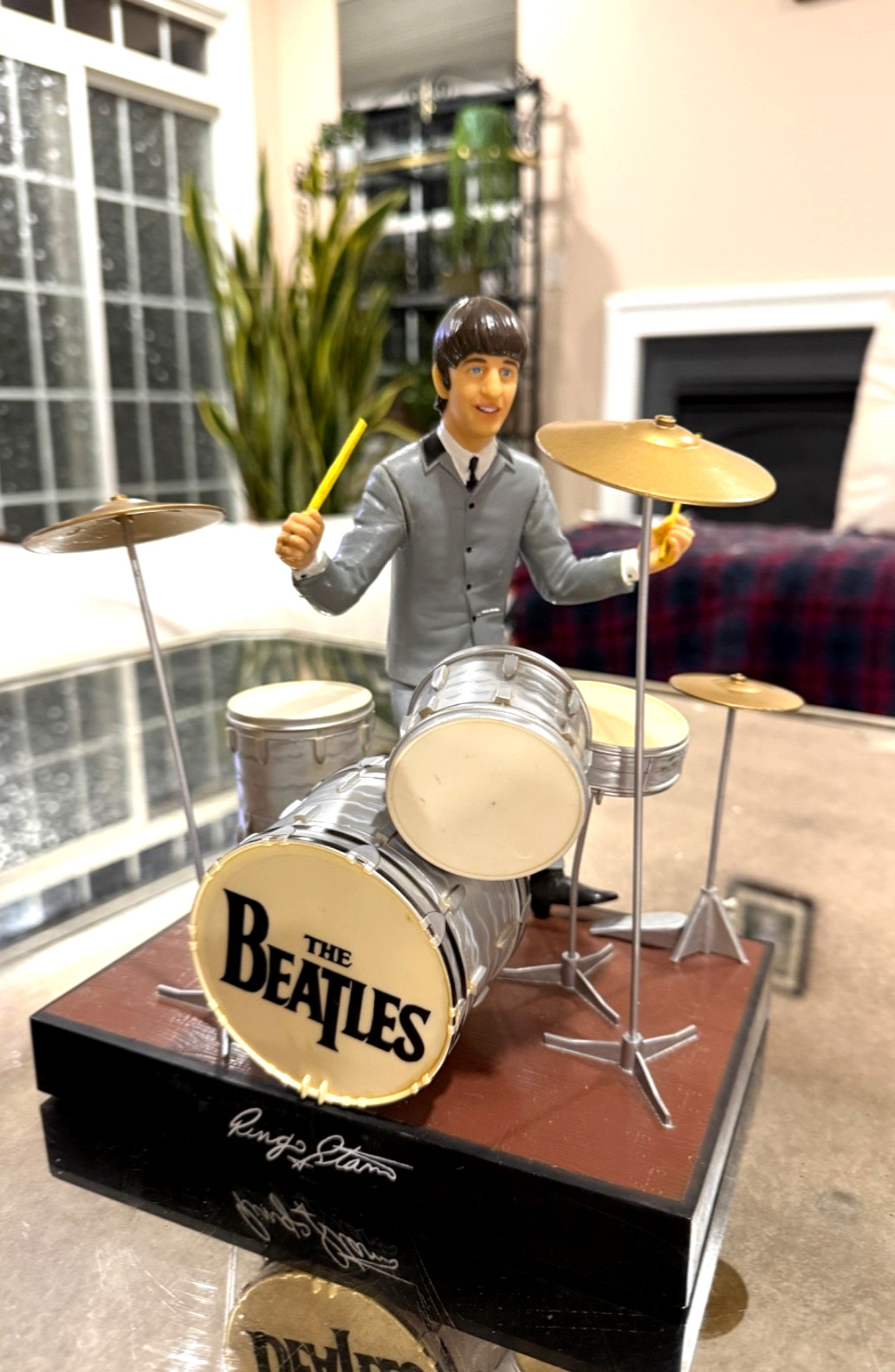 1991 1991 Apple Hamilton Gifts The Beatles Ringo Starr Figure . 1991 1991 Apple Hamilton Gifts The Beatles Ringo Starr Figure .