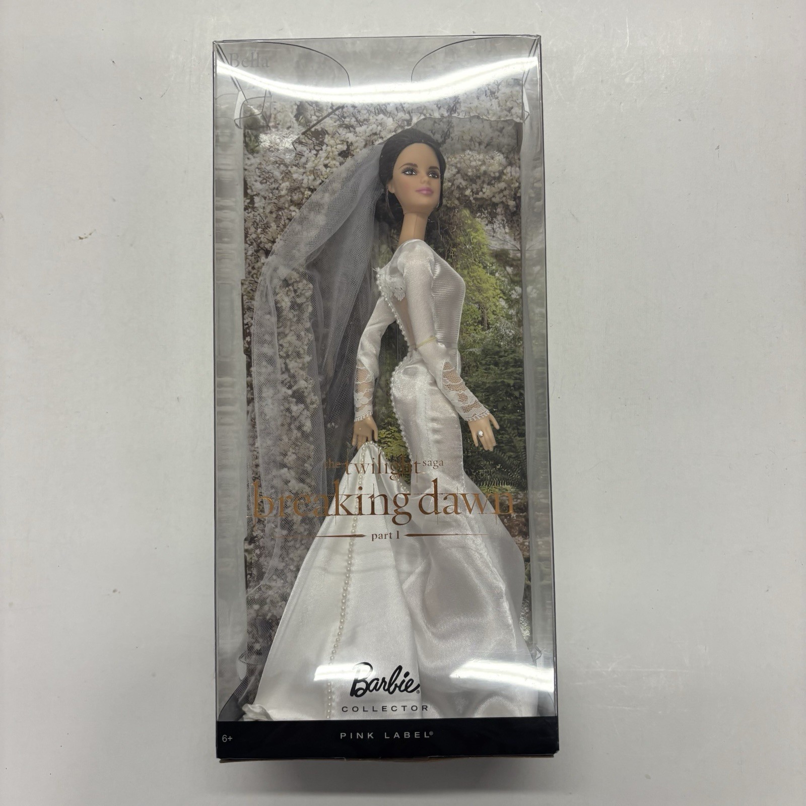 Twilight Saga Bella Bride Barbie Breaking Dawn Part 1 Pink Label Doll Wedding 