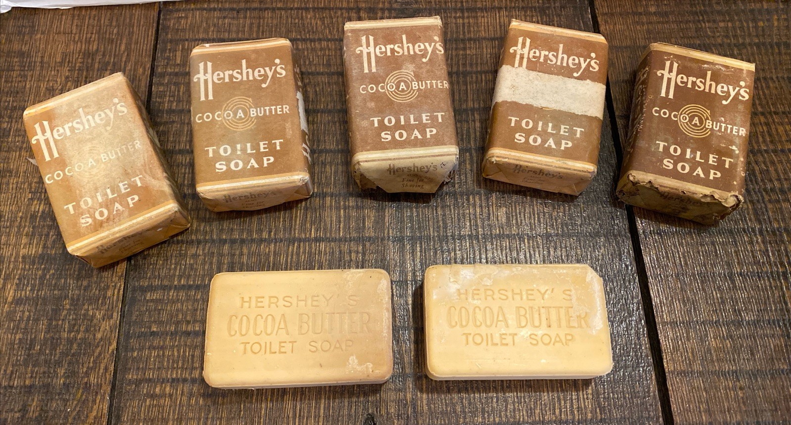 Vintage HERSHEY’s COCOA BUTTER SHAVING TOILET SOAP 1939-1952  USA Hershey, PA