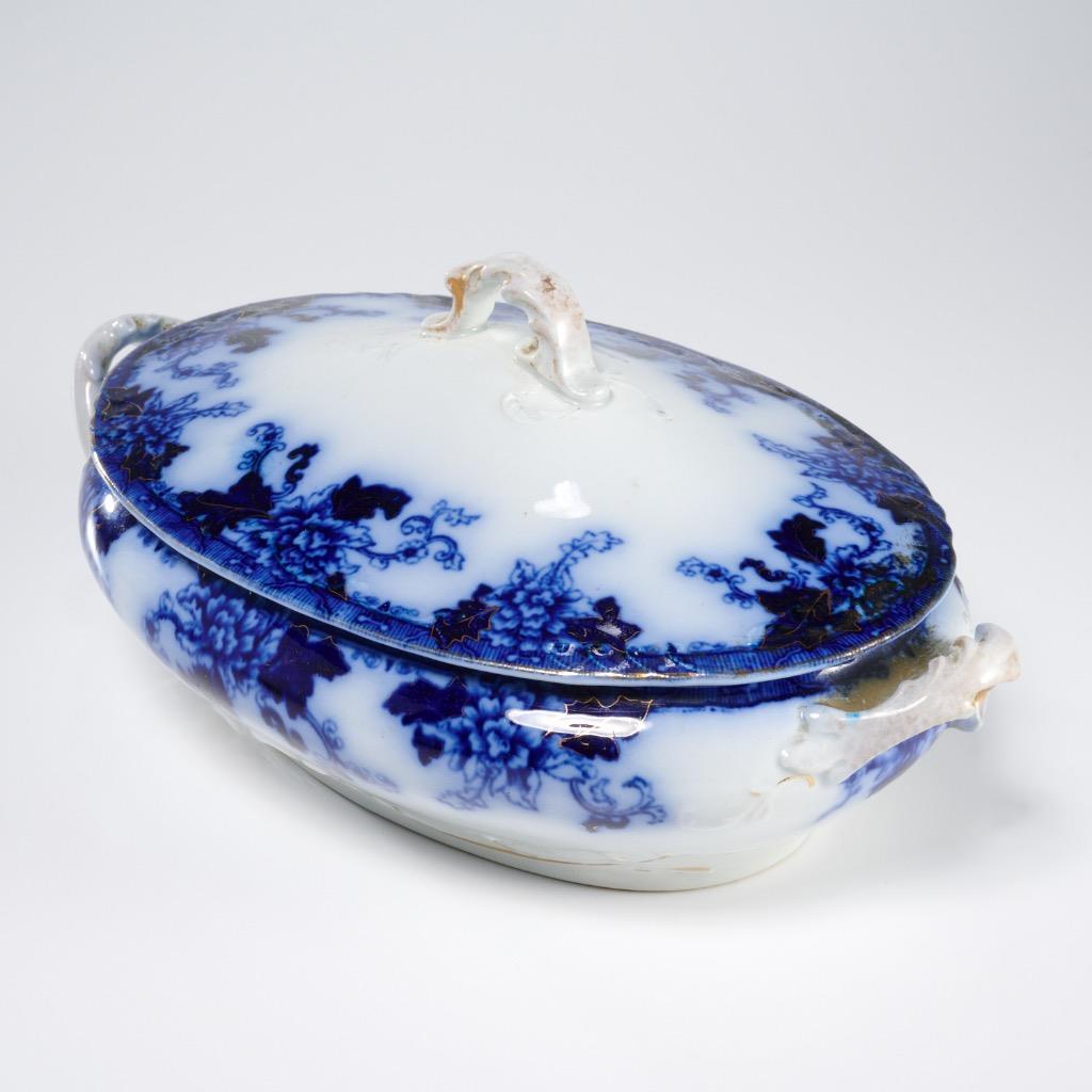Burgess and Campbell Balmoral Royal Flow Blue Antique Covered Dish Oval Tureen