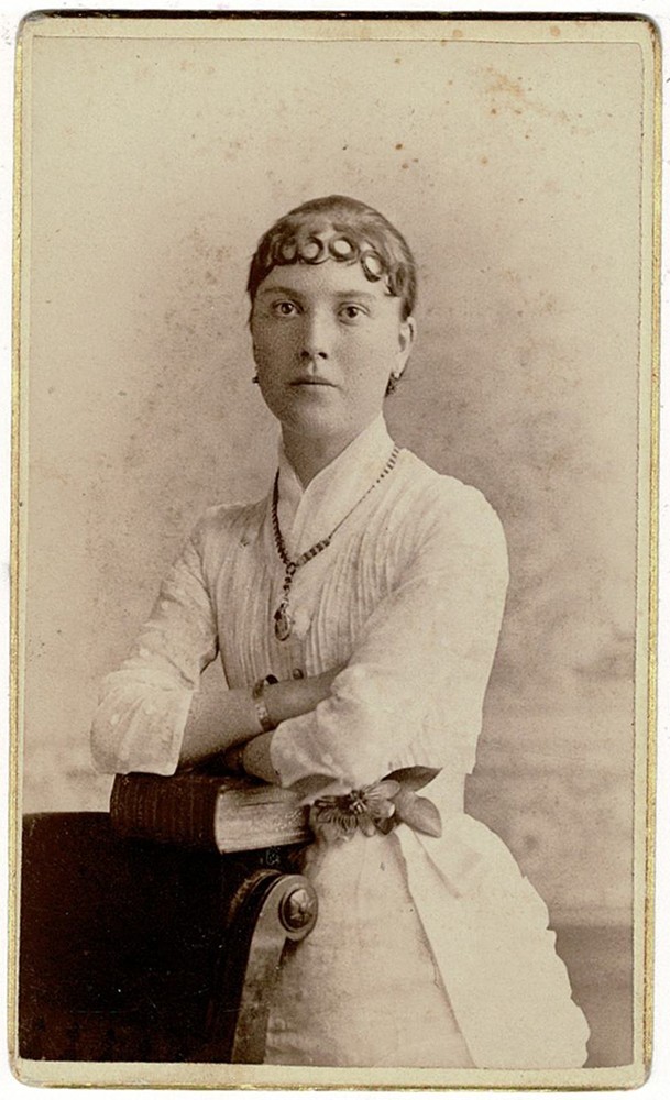 CDV of a young woman, late 1870s - named sitter, Charles Moore, Springfield MA