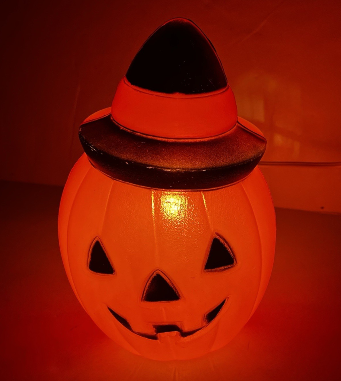Vintage 1981 EMPIRE Pumpkin Blow Mold Witch Hat Jack-o’-Lantern 8\