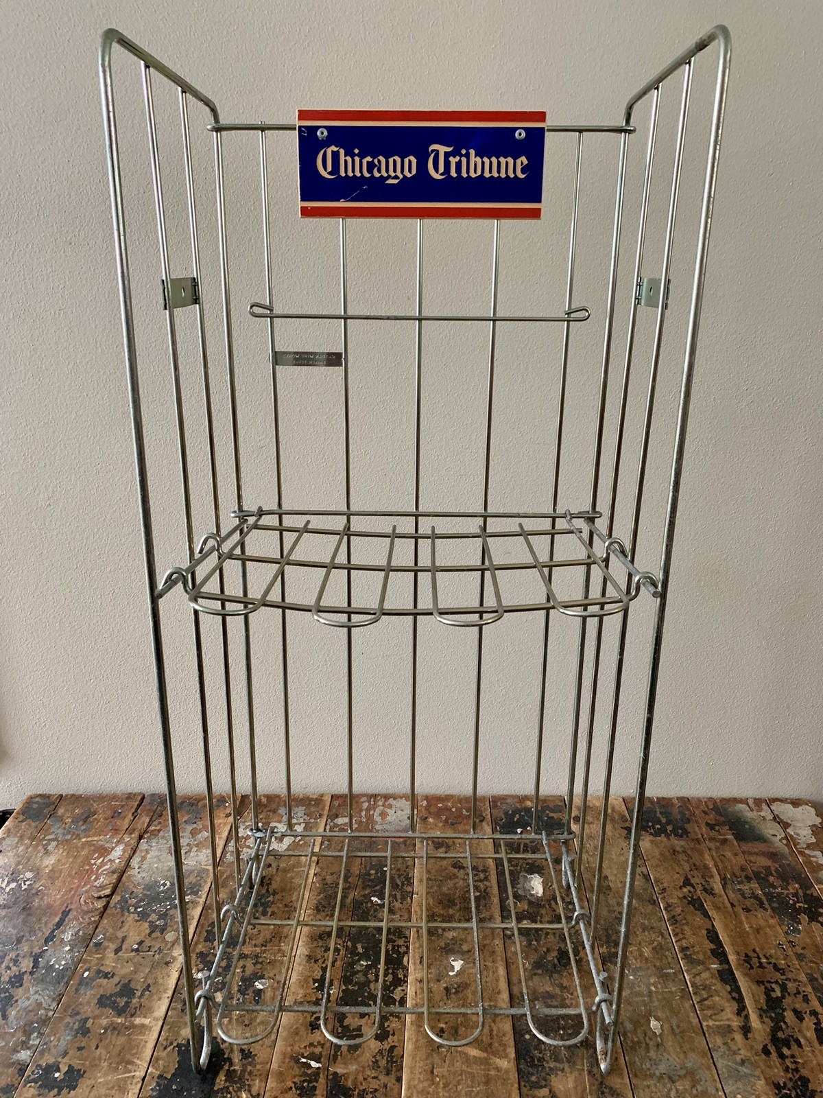 Vintage Chicago Tribune Newspaper Newsstand Rack Kaspar Wire Works Shiner Texas 