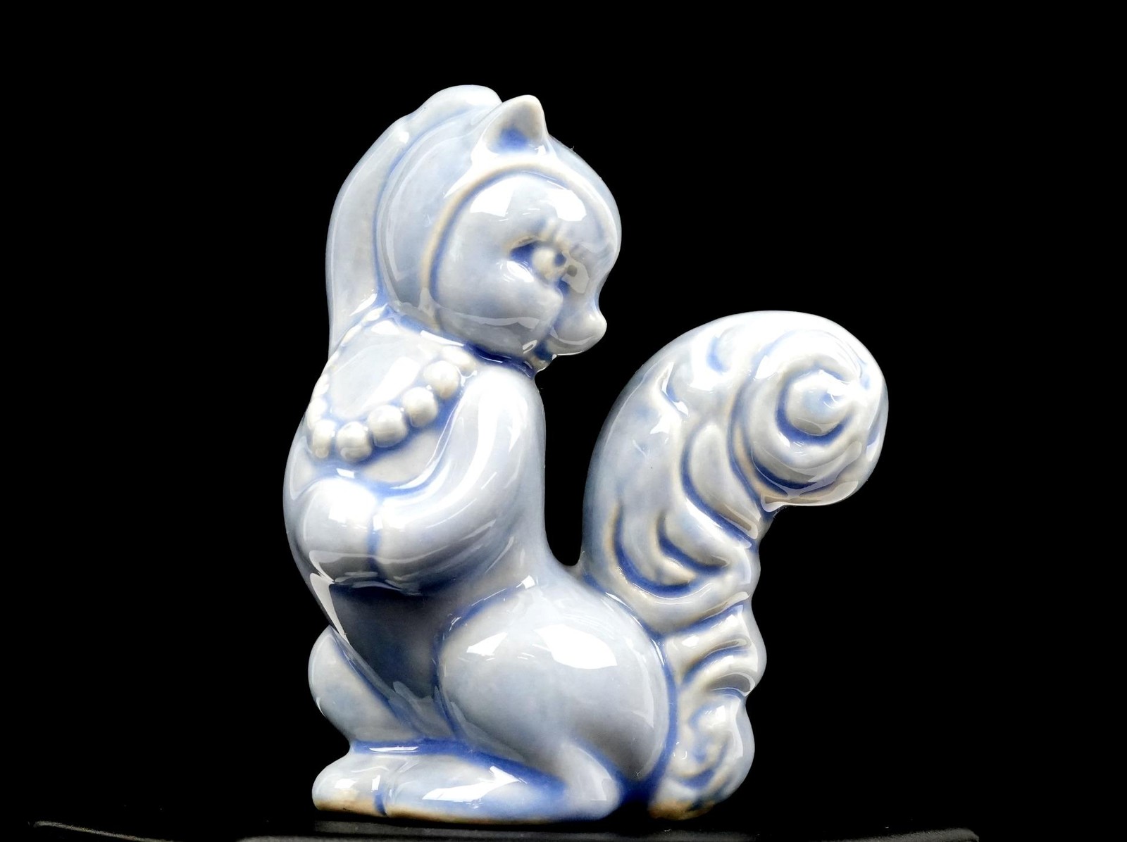 Ceramic Arts Studio Betty Harrington Squeaky Squirrel Blue 3\