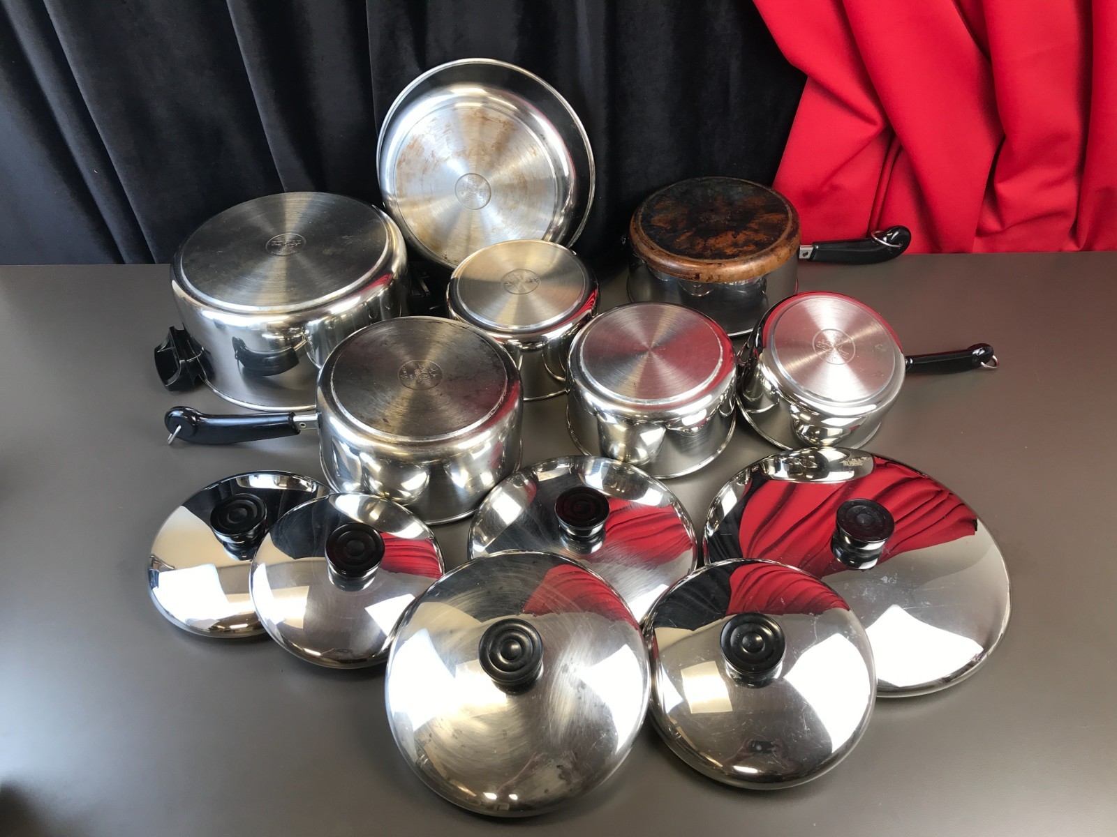 Vintage REVERE WARE 1801 96D 97B 97A 91H 91D Pots with Lid + Skillet /Frying Pan Vintage REVERE WARE 1801 96D 97B 97A 91H 91D Pots with Lid + Skillet /Frying Pan