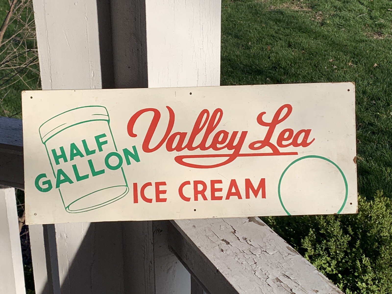 1940s ANTIQUE VALLEY LEA HALF GALLON ICE CREAM GENERAL STORE SIGN 23