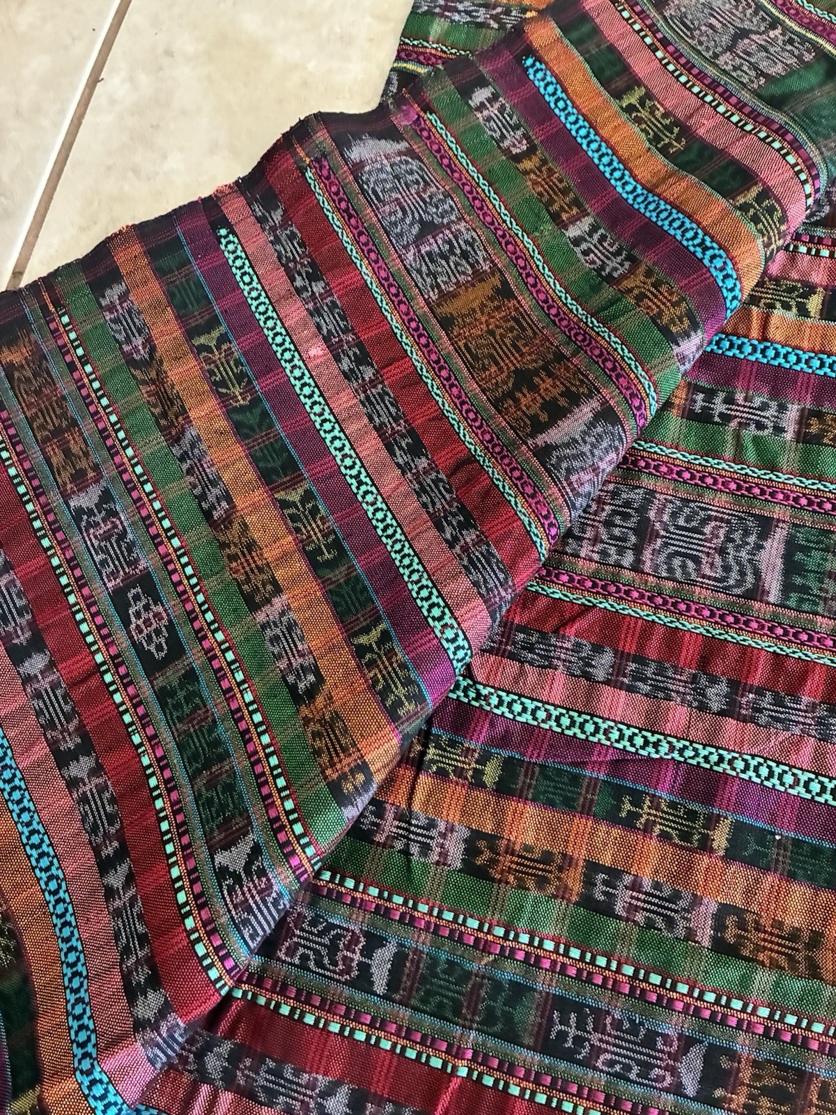 Vtg Handwoven Guatemalan Fabric 6 yd x 38” Maya Ikat Jaspe Textile from Salcajá Vtg Handwoven Guatemalan Fabric 6 yd x 38” Maya Ikat Jaspe Textile from Salcajá