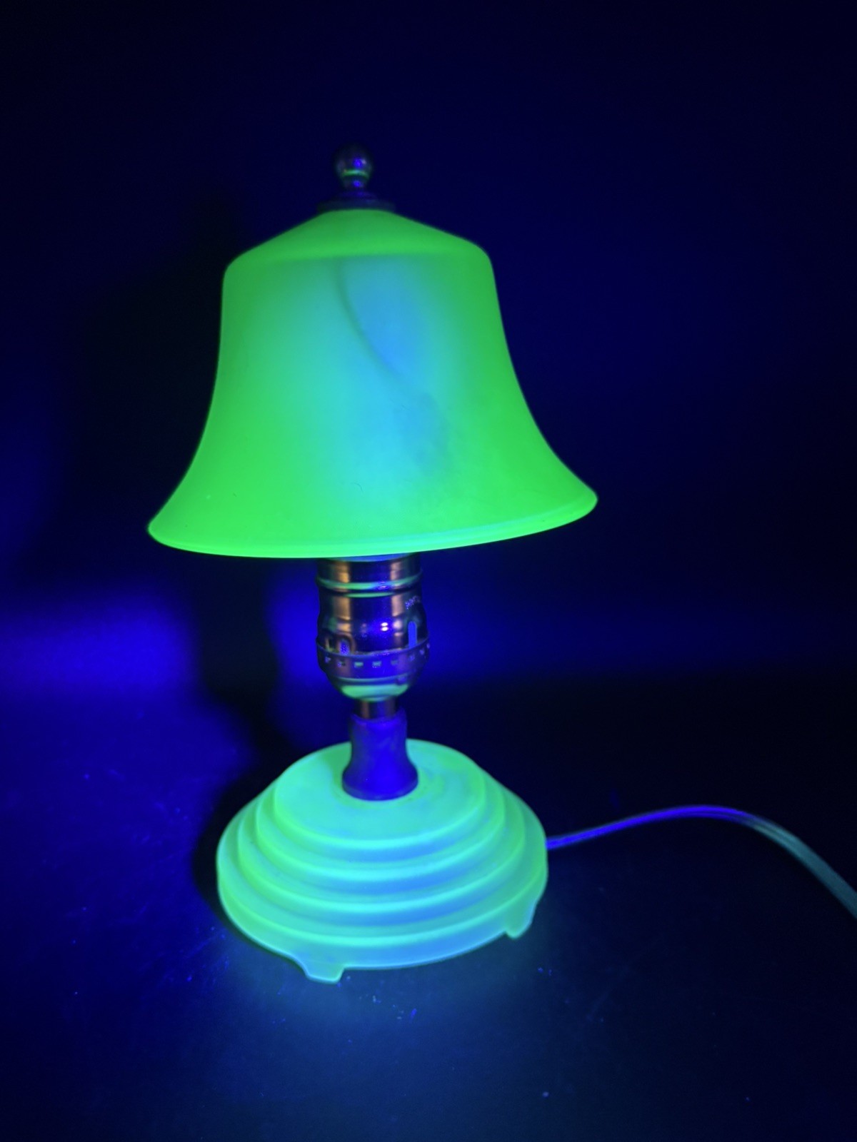 Houze Houzex Green Uranium Glass Boudoir lamp 
