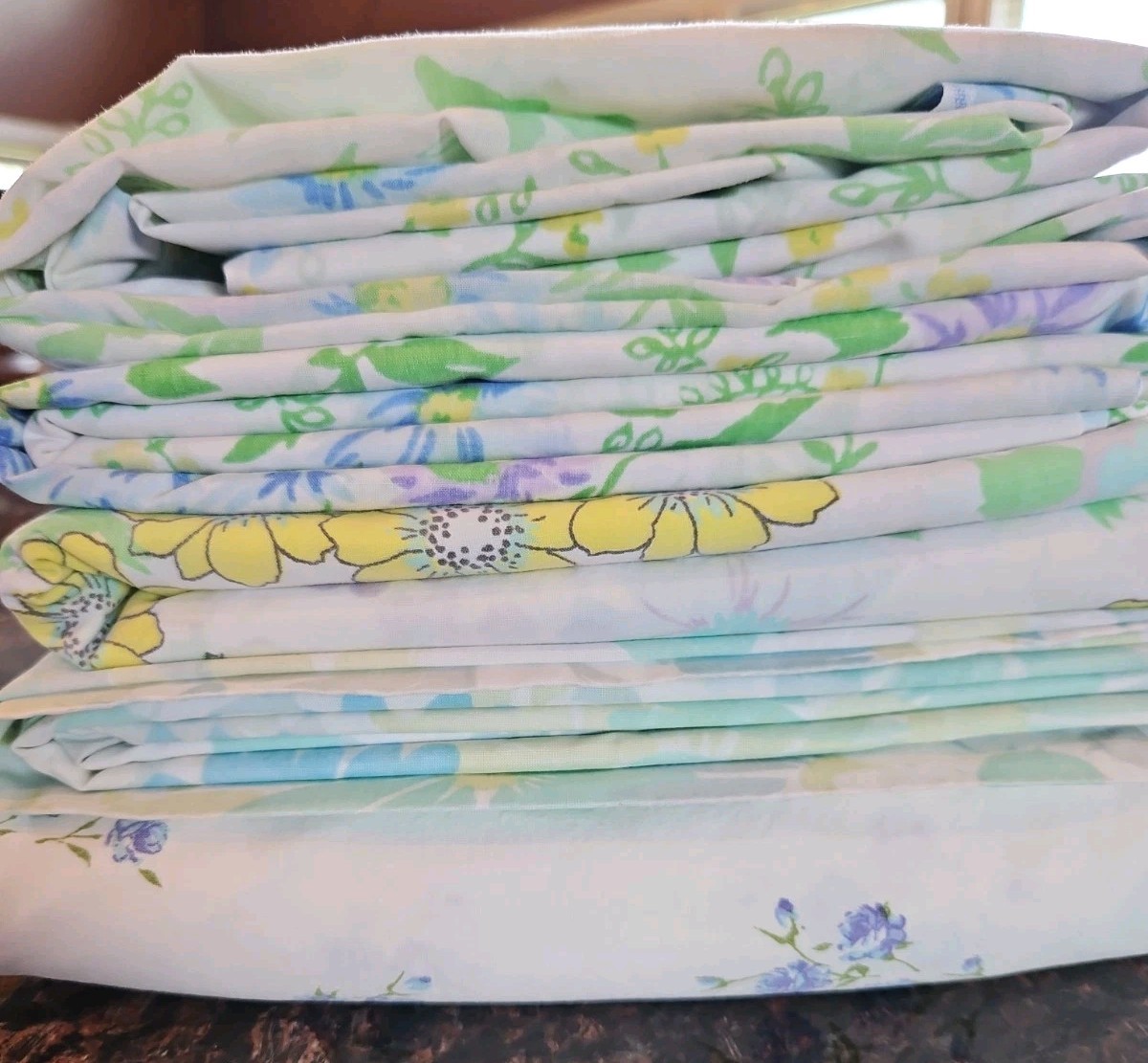 VTG BED SHEETS LOT Of 5 FOR CRAFTS UNCUT; Pequot, Lady Pepperell, Fieldcrest VTG BED SHEETS LOT Of 5 FOR CRAFTS UNCUT; Pequot, Lady Pepperell, Fieldcrest