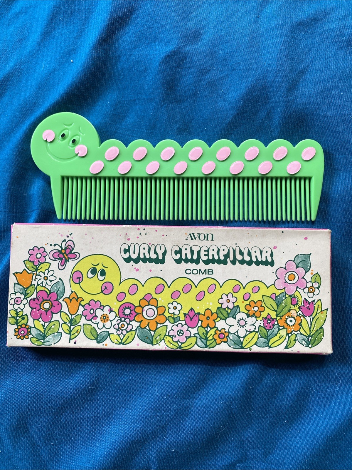 VTG Avon Curly Caterpillar Comb 1970s Collectible Vanity Plastic Display w/ Box