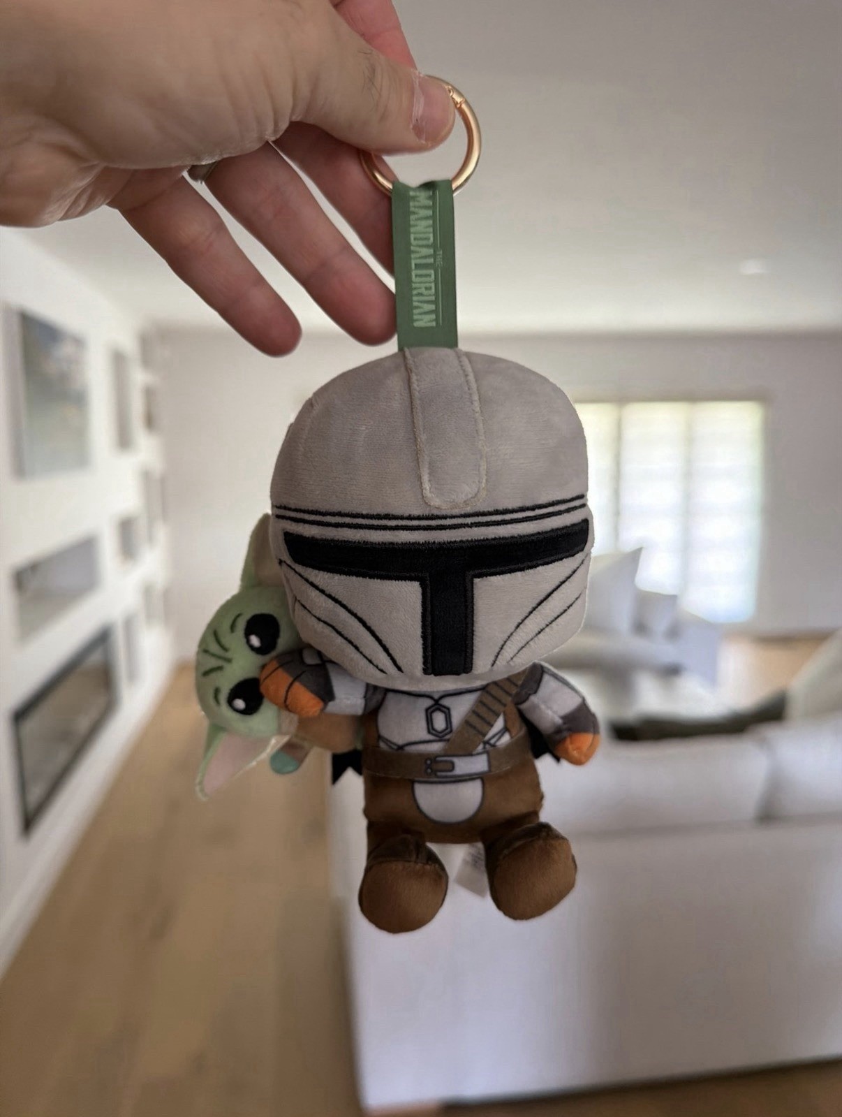 Hot Toys Star Wars The Mandalorian and Grogu Cosbi Plush Keychain