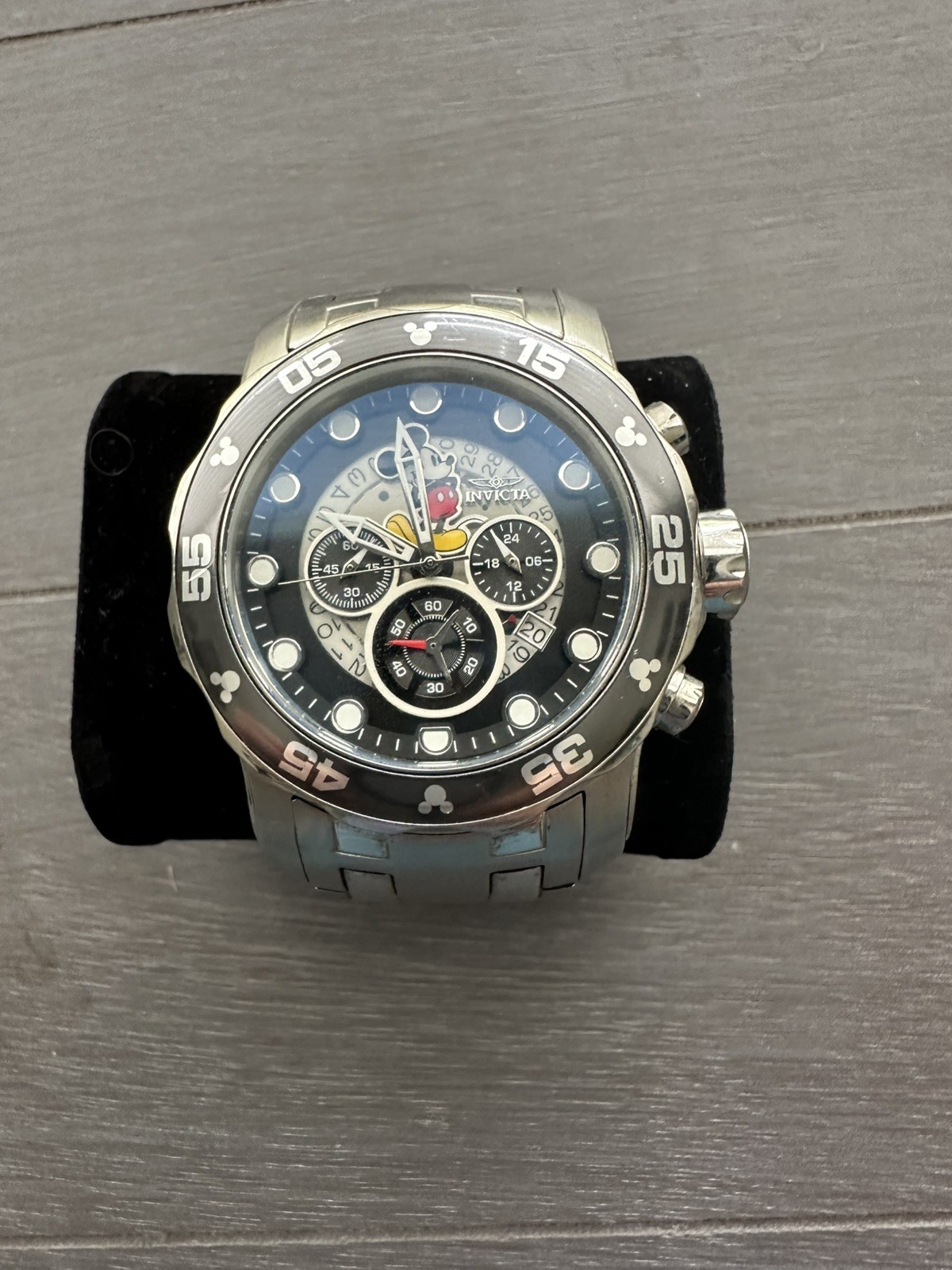 Invicta Disney Limited Edition Mickey Mouse Chronograph Quartz Watch 48mm Invicta Disney Limited Edition Mickey Mouse Chronograph Quartz Watch 48mm