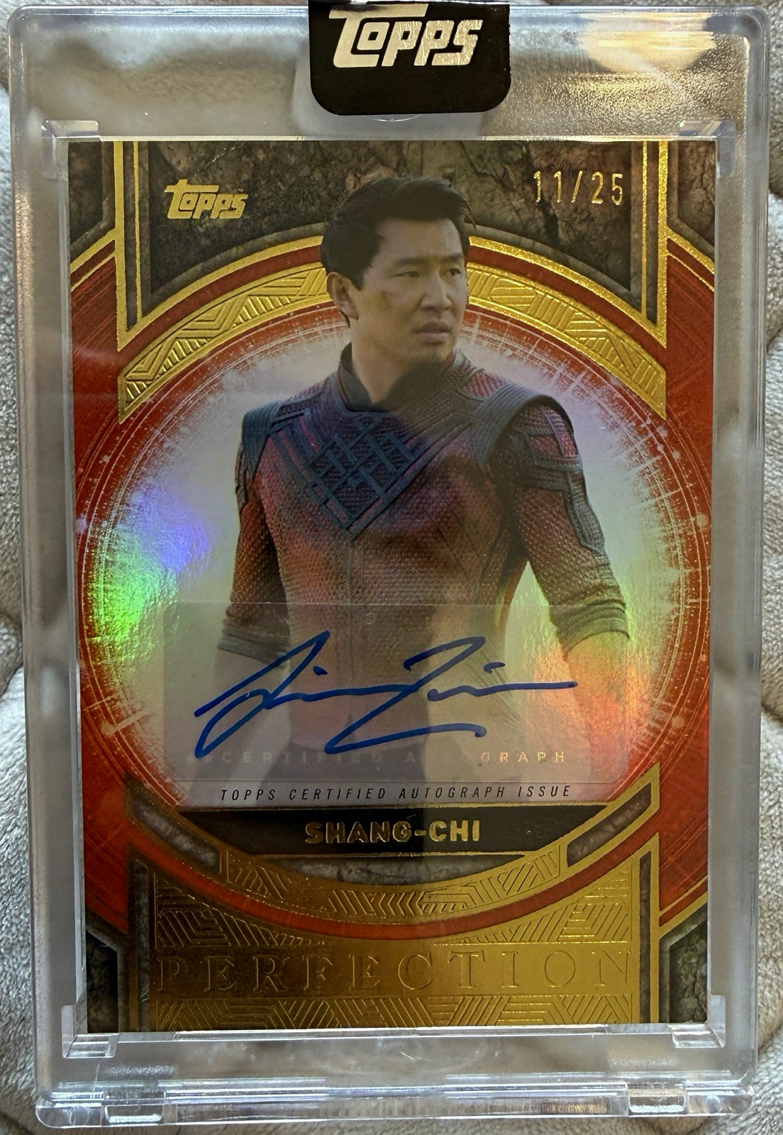 2025 Topps Marvel The Collector Simu Liu Shang-Chi Auto MP-SL 11/25 Insert