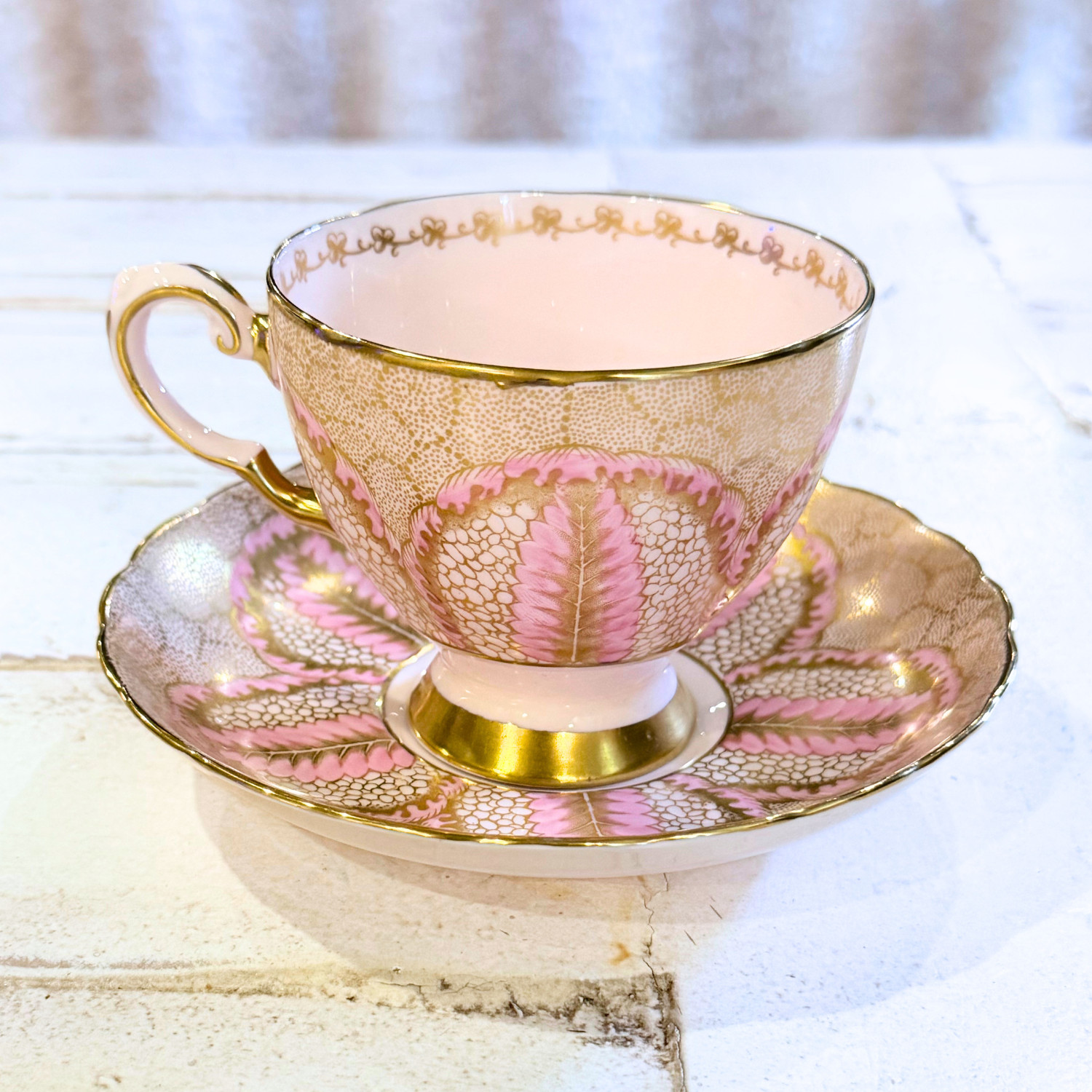 Vintage Tuscan Fine Bone China England Pink Gold Tea Cup Saucer Pedestal Foot