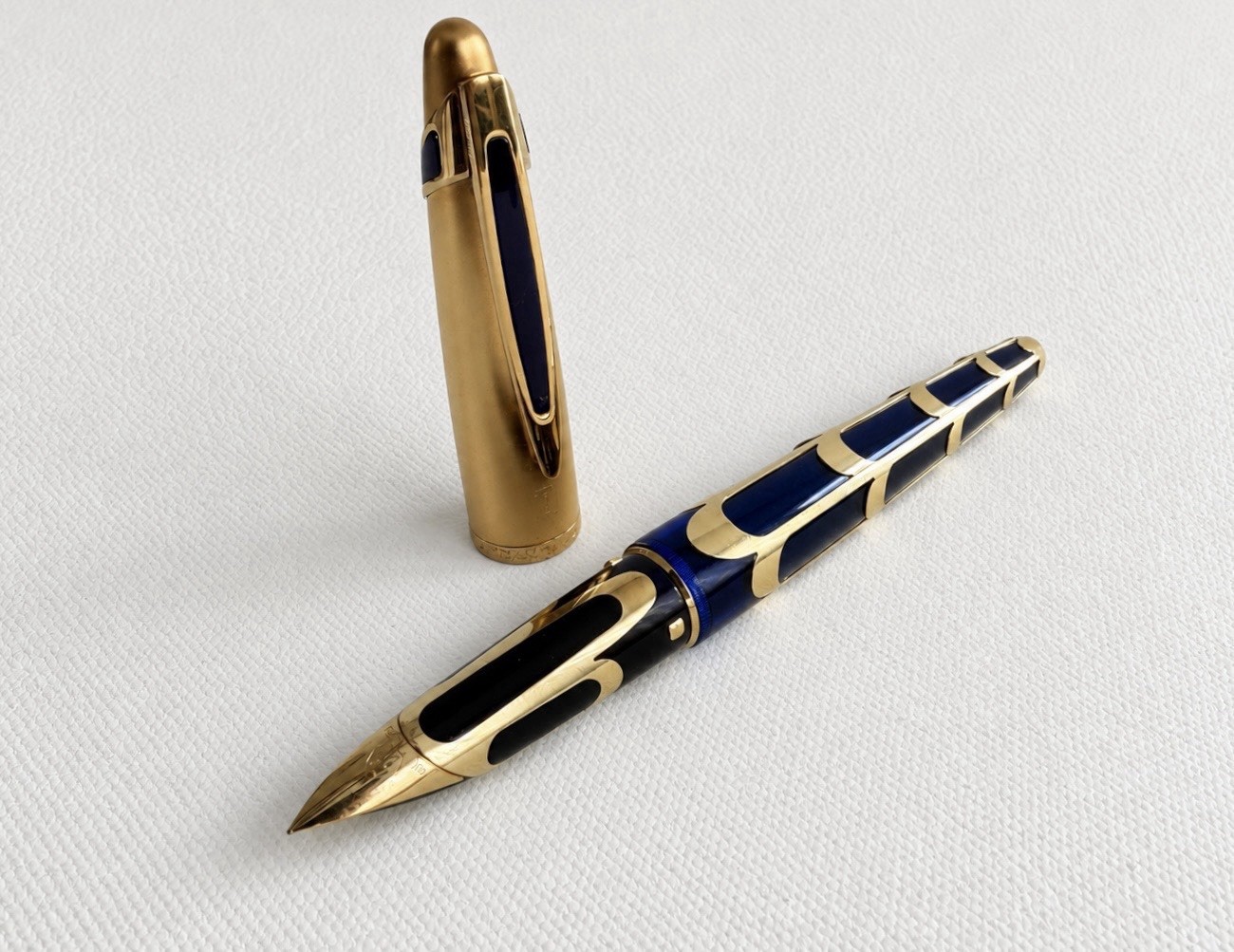 Waterman Edson Boucheron Limited Edition Fountain Pen Blue and Gold Fine 18k Nib