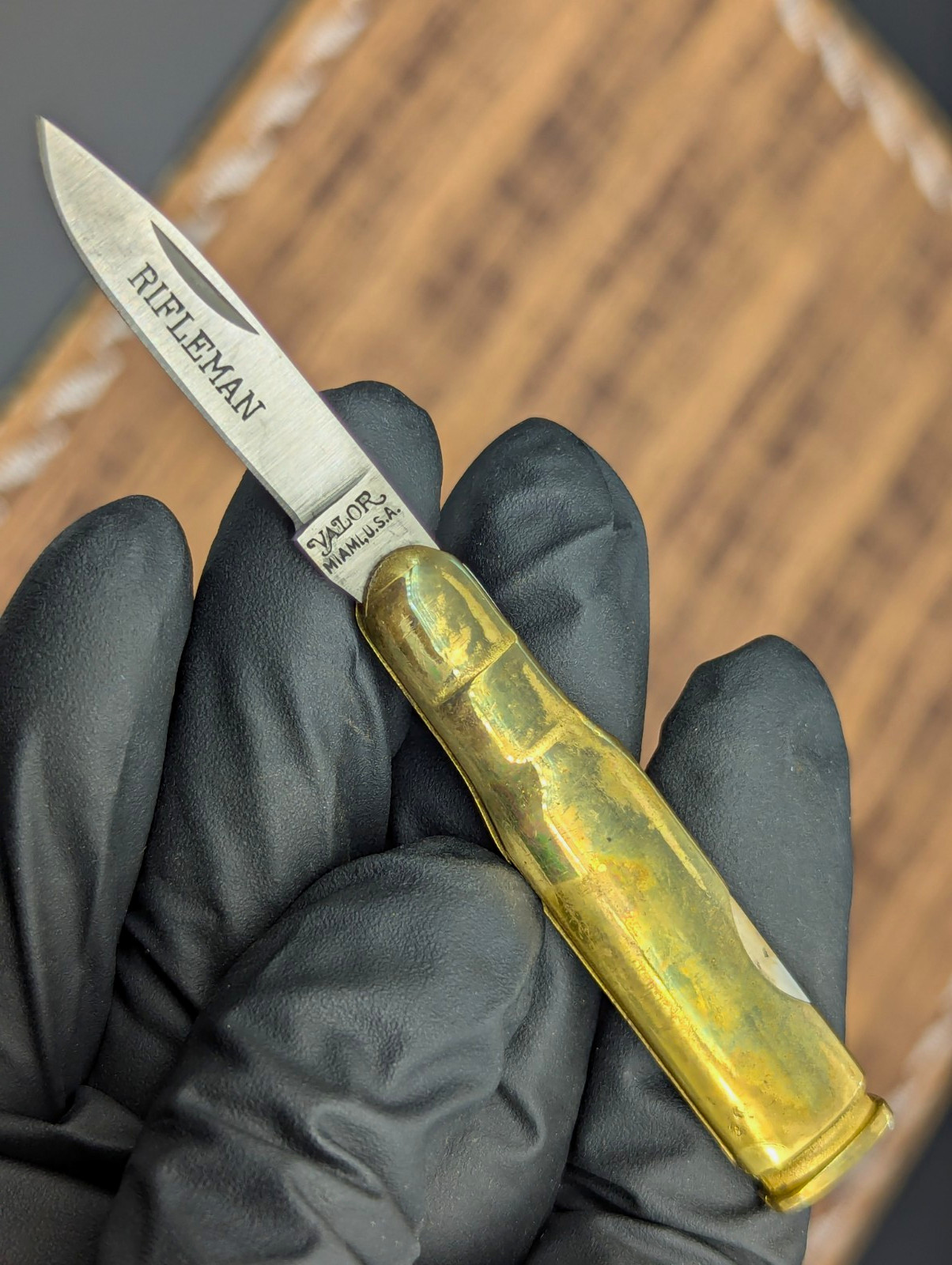 VALOR MIAMI RIFLEMAN 1986 Bullet Style Pocket Knife Brass NOS Unused Vintage