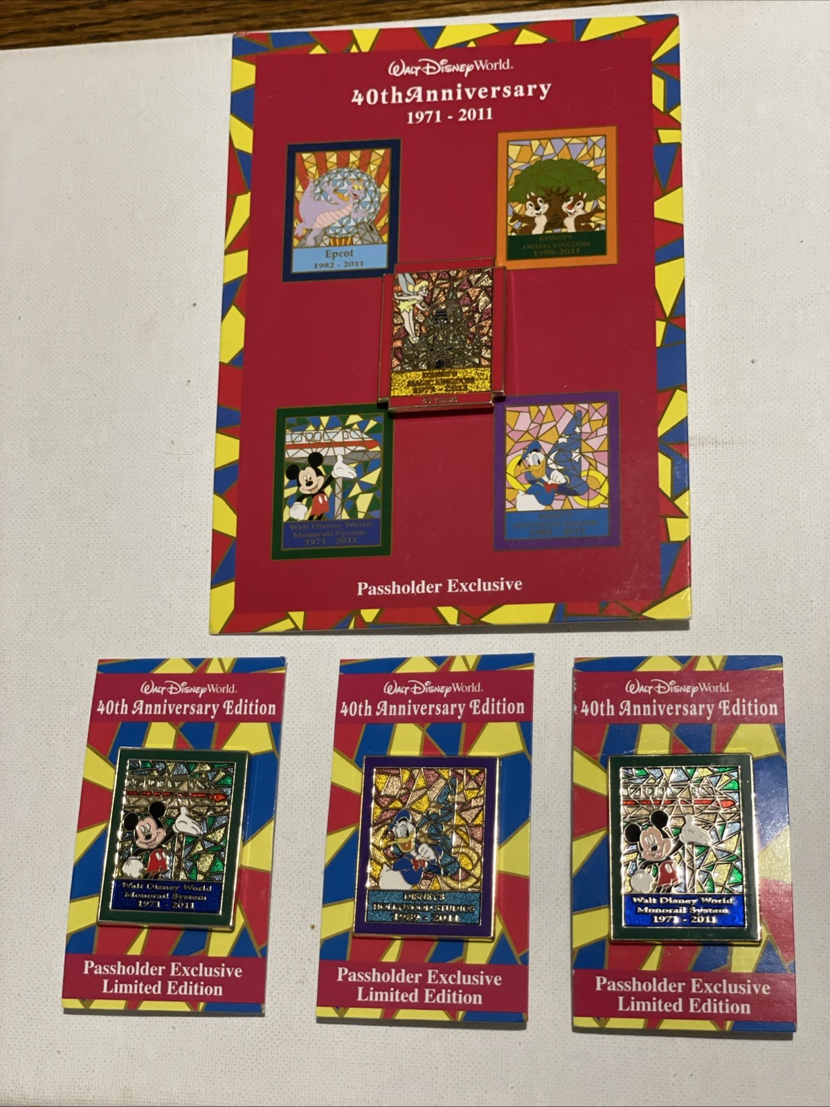 Disney Pins 2011 WDW 40th Passholder Exclusive-Tinker Bell,Mickey,Donald-4 Pins Disney Pins 2011 WDW 40th Passholder Exclusive-Tinker Bell,Mickey,Donald-4 Pins