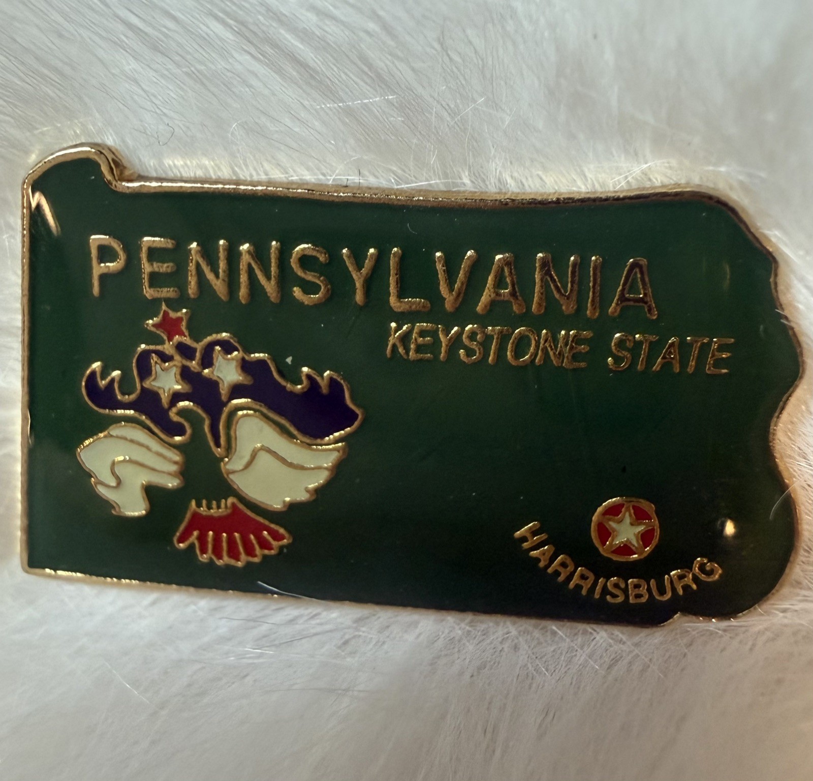 Vintage Pennsylvania State Souvenir Pin Green Enamel, great stocking stuffer ￼