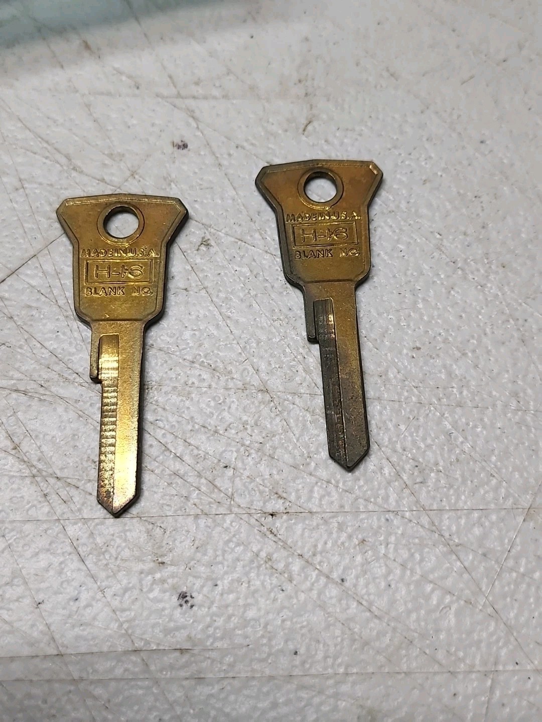 1952-1956 Ford Lincoln CURTIS H-16 Key Blanks NOS Brass  Blanks USA Set Of 2 Key