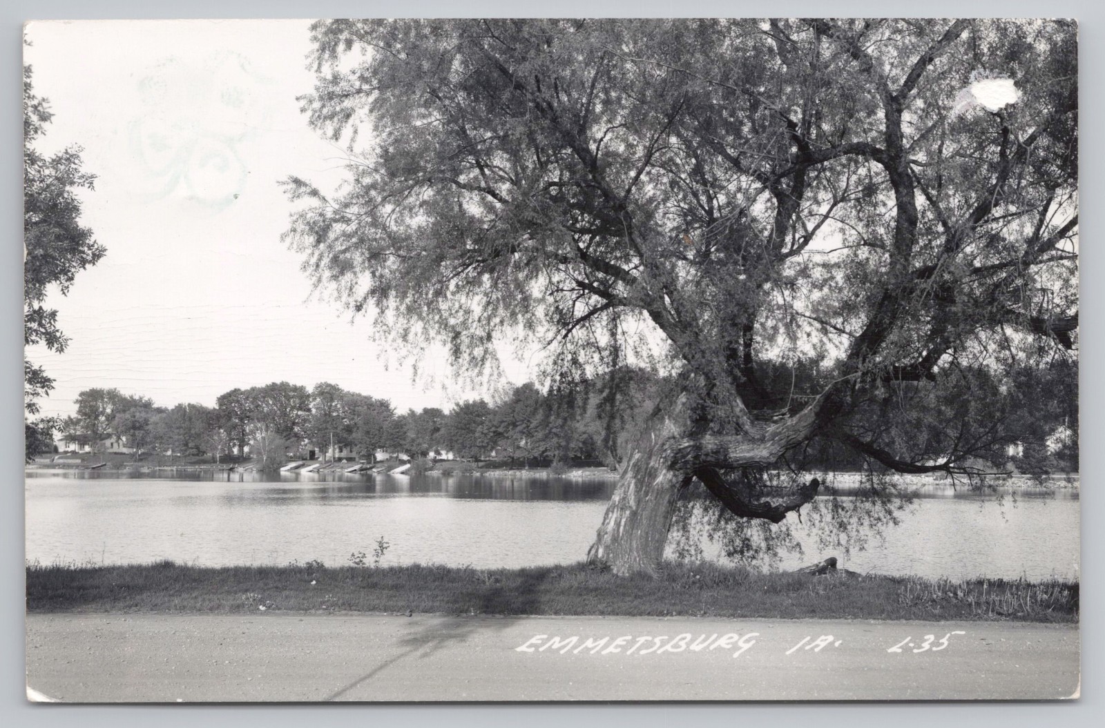 c.1950s Emmetsburg, Iowa IA Vintage Real Photo Postcard Park River Scene RPPC A7