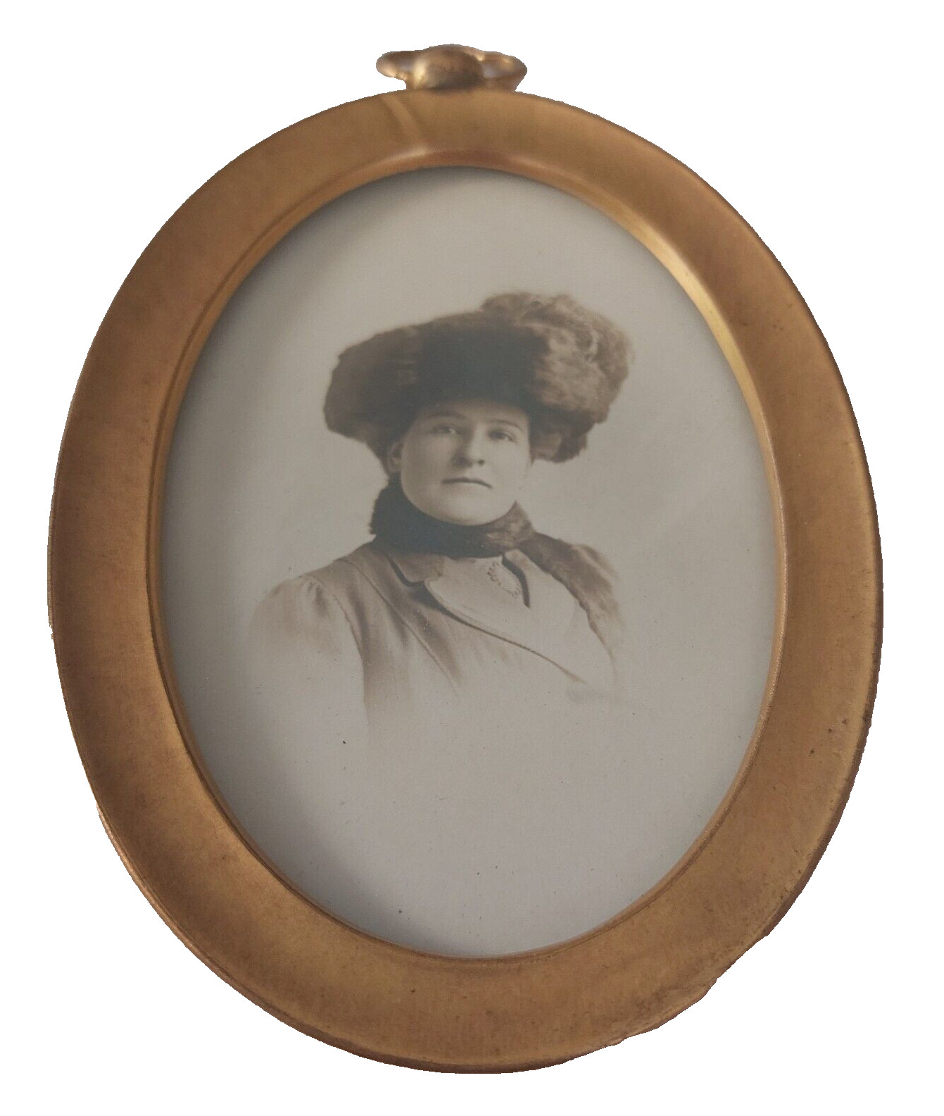 Vintage Picture in Ornate Gold Oval Frame Victorian Women Formal Black White 4.2 Vintage Picture in Ornate Gold Oval Frame Victorian Women Formal Black White 4.2