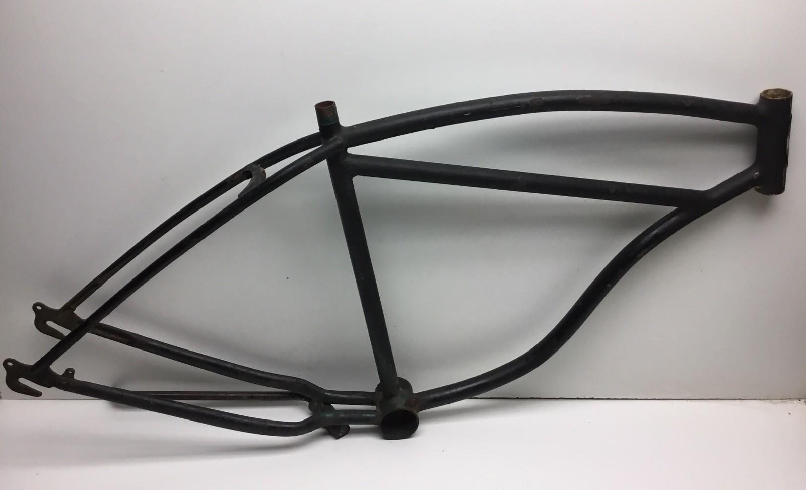 Vintage 1940s Schwinn Men’s Straightbar Frame Autocycle 26” 2.125” Fleet Vintage 1940s Schwinn Men’s Straightbar Frame Autocycle 26” 2.125” Fleet