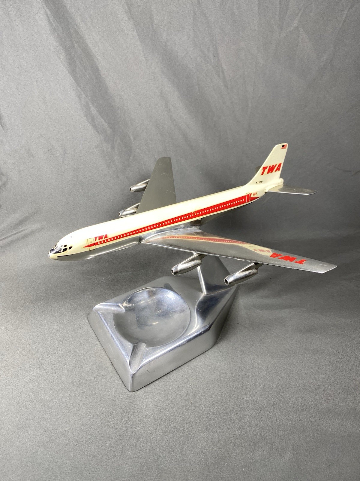 Vintage Aluminum TWA Boeing 707 Ashtray - Riffe Models USA