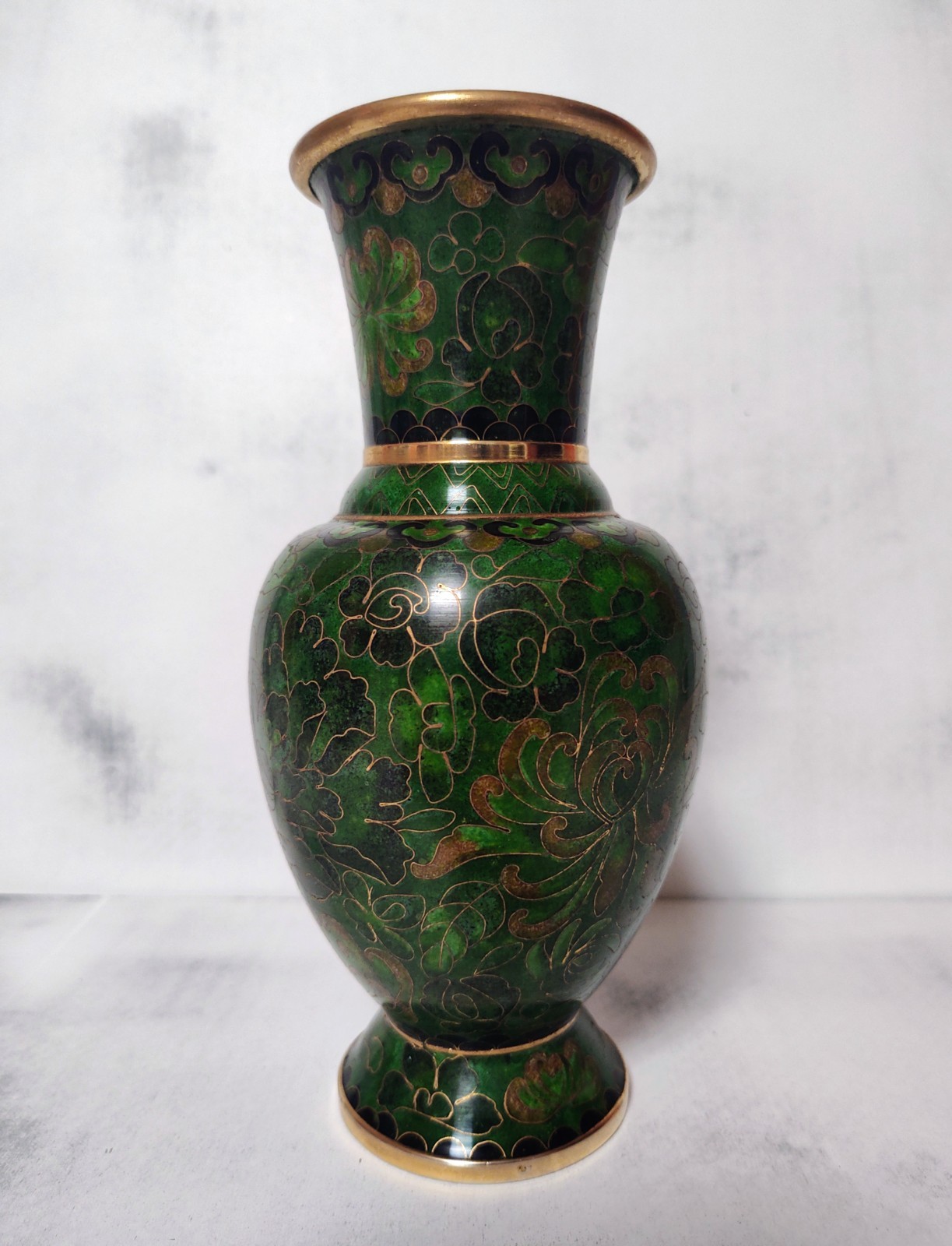 VTG  1960's Chinese Cloisonné Vase Emerald lotus Floral Design 7.5