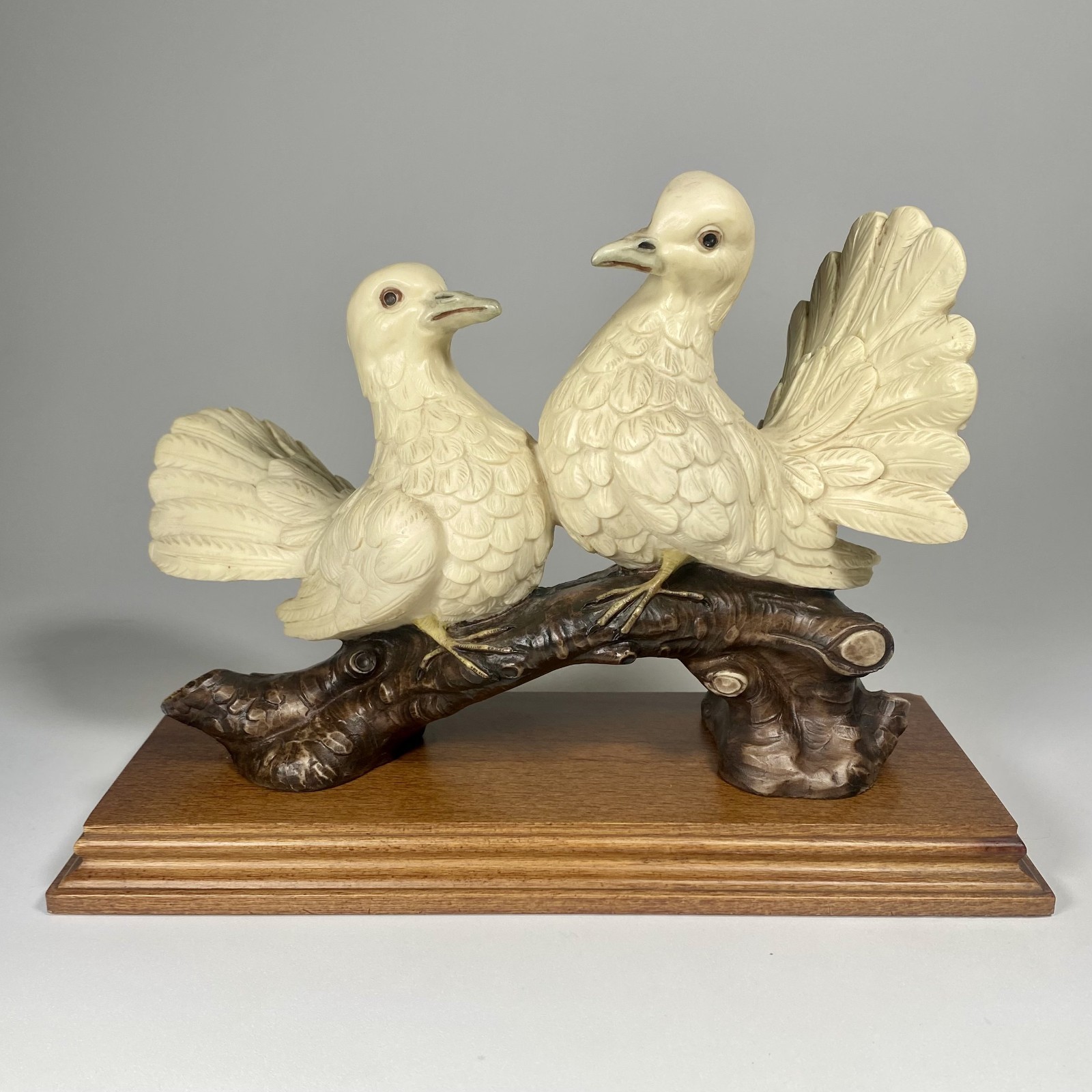 Vintage Santini Italy Alabaster Resin Love Birds Doves Branch Sculpture Wood Bas