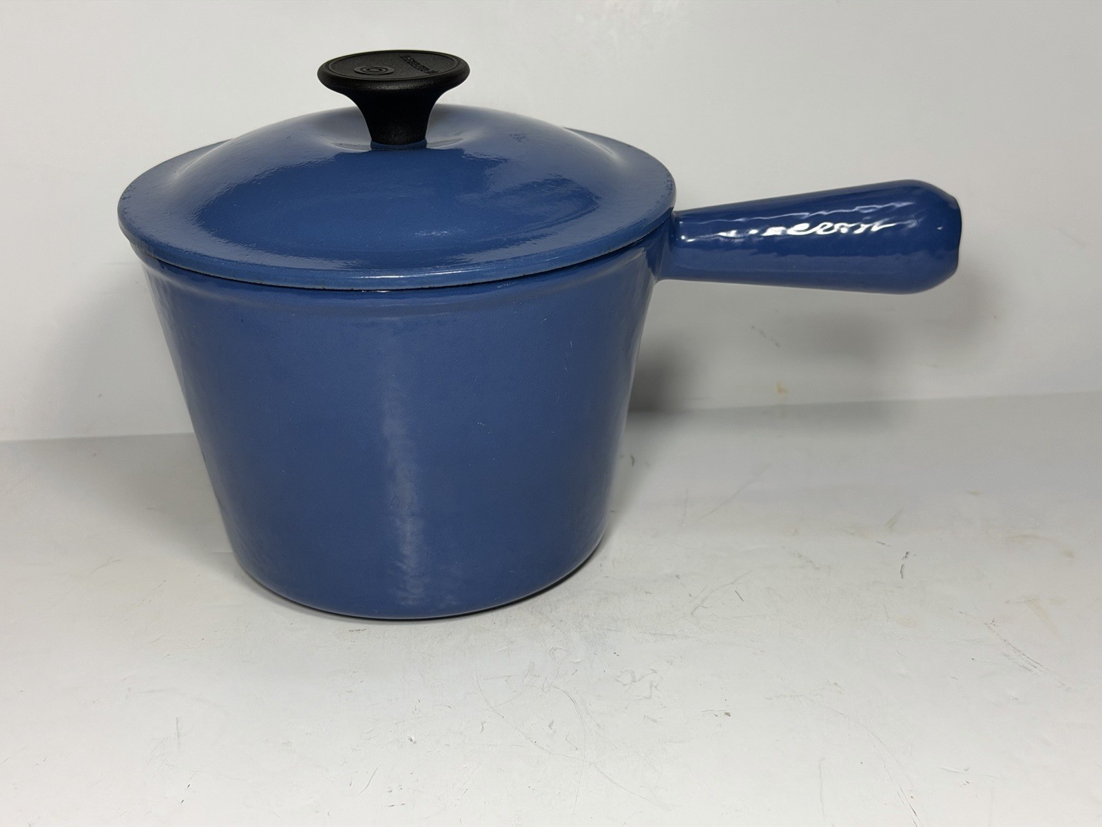 Vintage Le Creuset Windsor Cast Iron Enamel 1.65L (1 2/3) Blue FB France Vintage Le Creuset Windsor Cast Iron Enamel 1.65L (1 2/3) Blue FB France