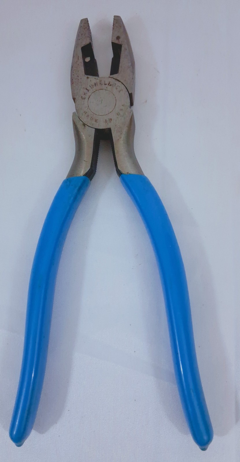 CHANNELLOCK Channel Lock 348 8-1/2-Inch Linesman Pliers Blue Handle Made in USA CHANNELLOCK Channel Lock 348 8-1/2-Inch Linesman Pliers Blue Handle Made in USA