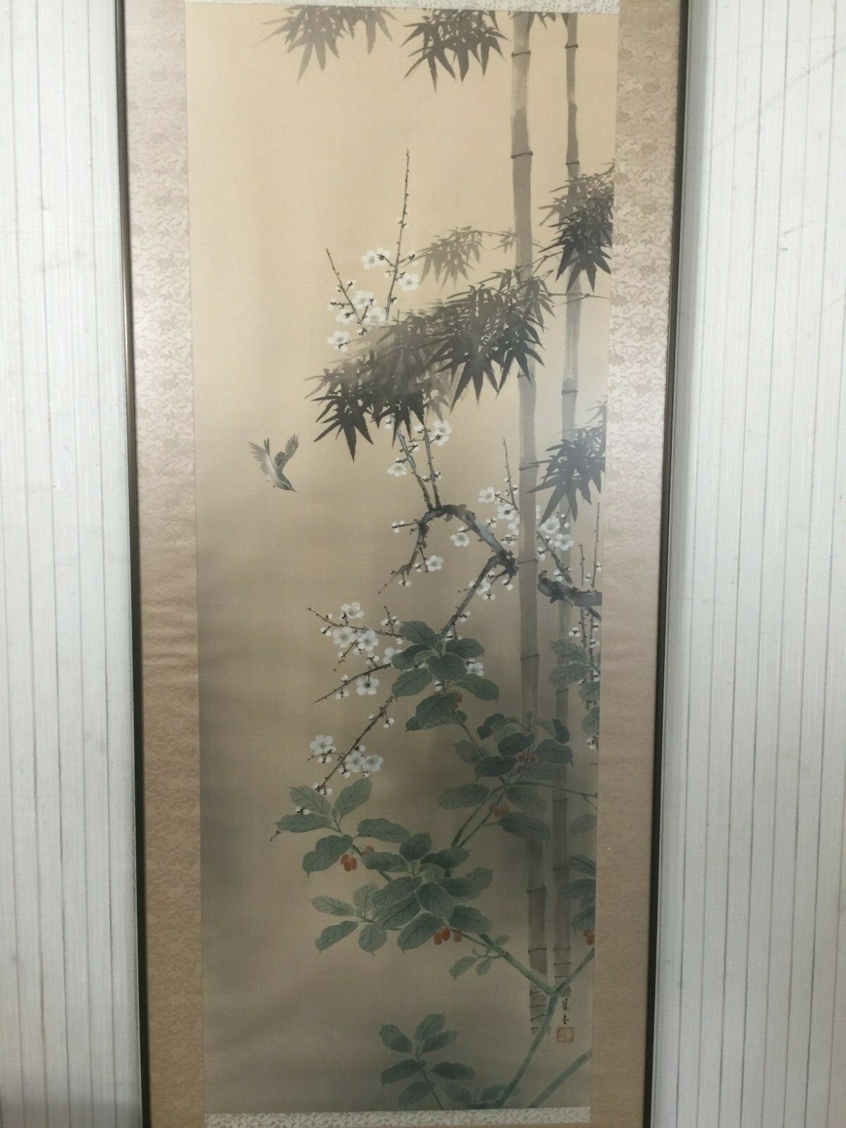 Vintage Chinese Handpainted on Silk Bird & Flower, Signed by Artist, Framed Vintage Chinese Handpainted on Silk Bird & Flower, Signed by Artist, Framed
