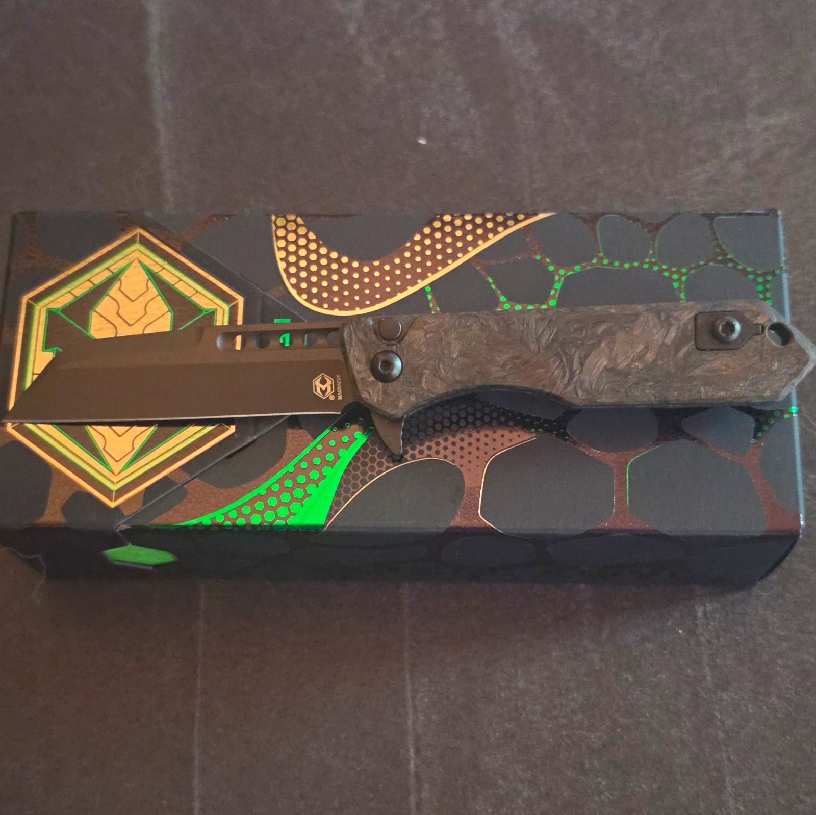 Heretic Knives Jinn H213-6A-MGCF MagnaCut Tanto DLC Marbled Carbon Fiber Heretic Knives Jinn H213-6A-MGCF MagnaCut Tanto DLC Marbled Carbon Fiber