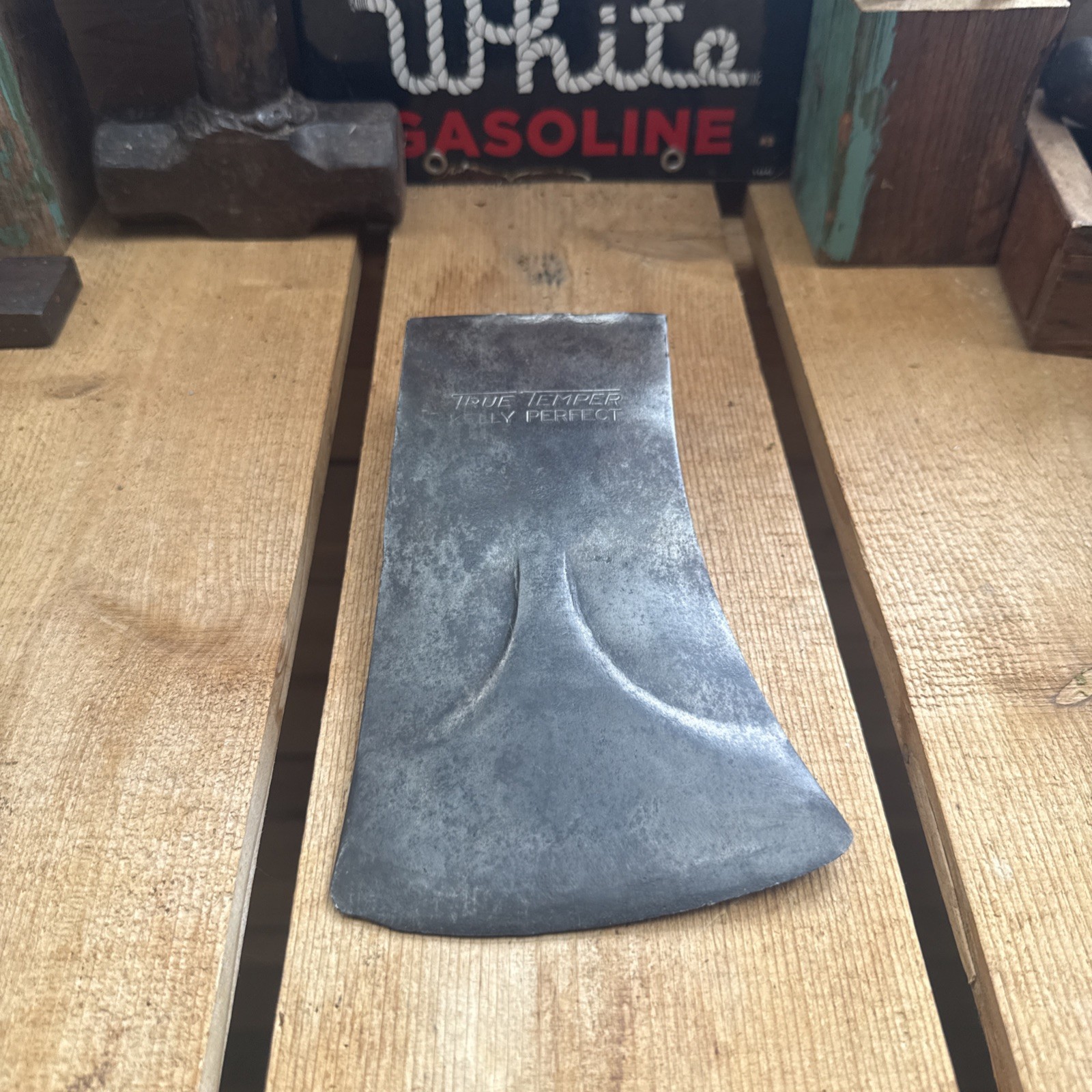 Vintage True Temper Kelly Perfect Axe Head Beveled 3.5 Lbs -Good Solid Condition Vintage True Temper Kelly Perfect Axe Head Beveled 3.5 Lbs -Good Solid Condition