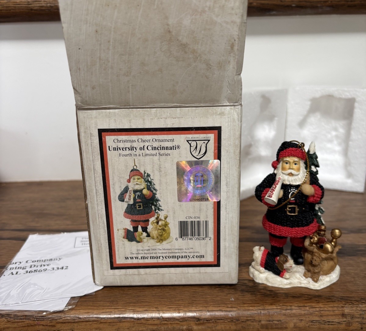 Rare Vintage Cincinnati Bearcats 2004 Christmas Cheer Santa Ornament - NIB Rare Vintage Cincinnati Bearcats 2004 Christmas Cheer Santa Ornament - NIB