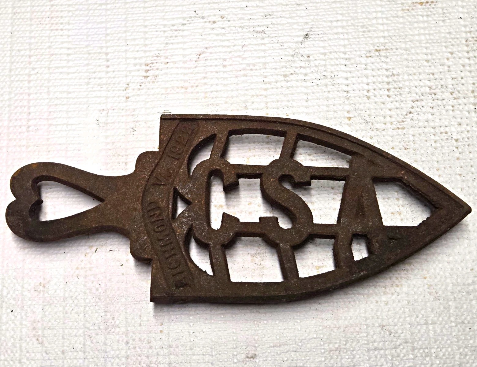 1922 United Confederate Veterans (UCV) Reunion Souvenir Cast Iron Trivet 1922 United Confederate Veterans (UCV) Reunion Souvenir Cast Iron Trivet