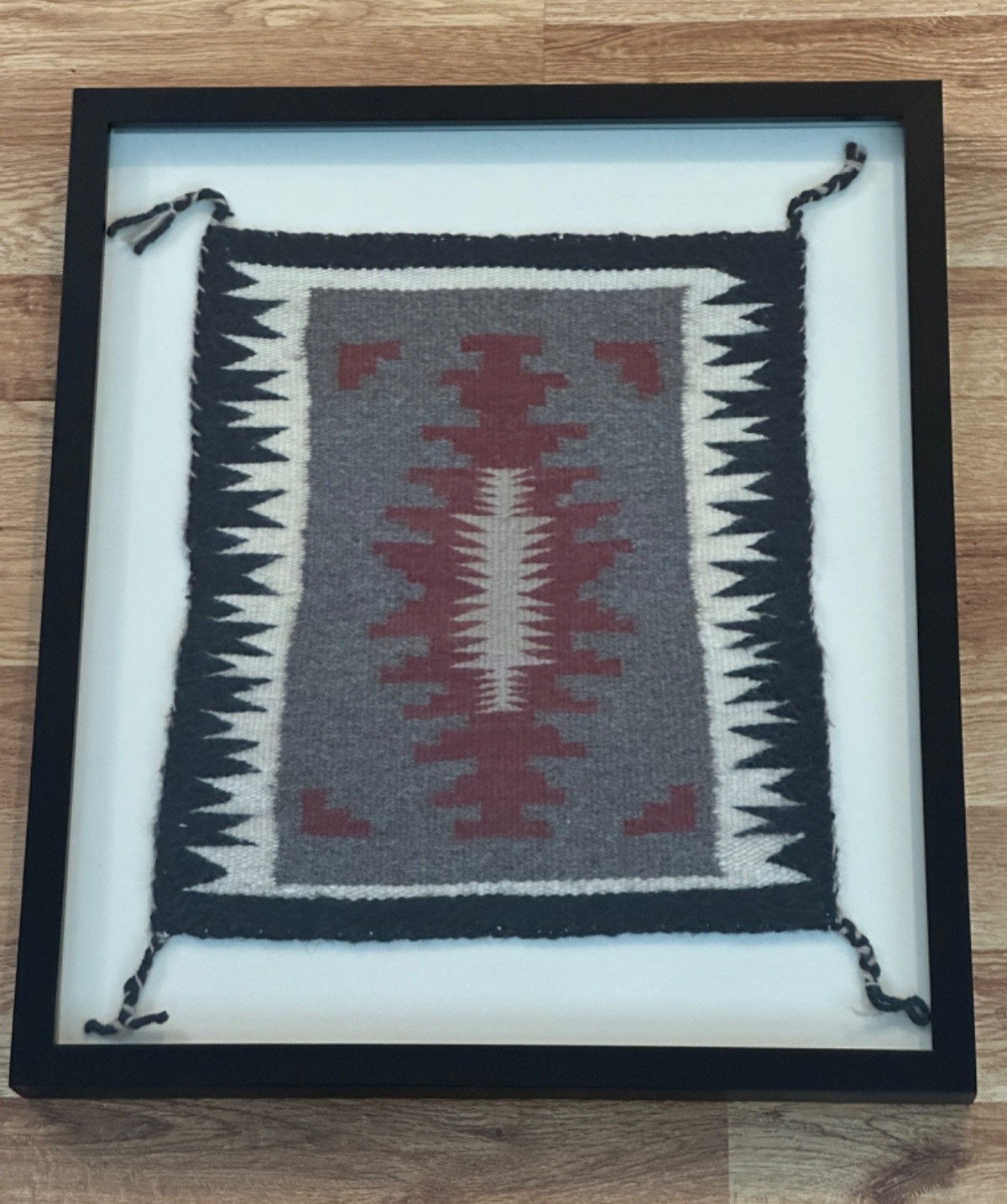 Beautiful Native American Navajo Indian Rug 12.5\