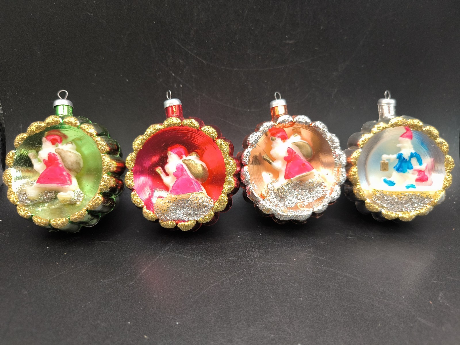 VTG Mid-Century Unbreakable Plastic Indent Diorama Reflector Ornaments Set of 4 