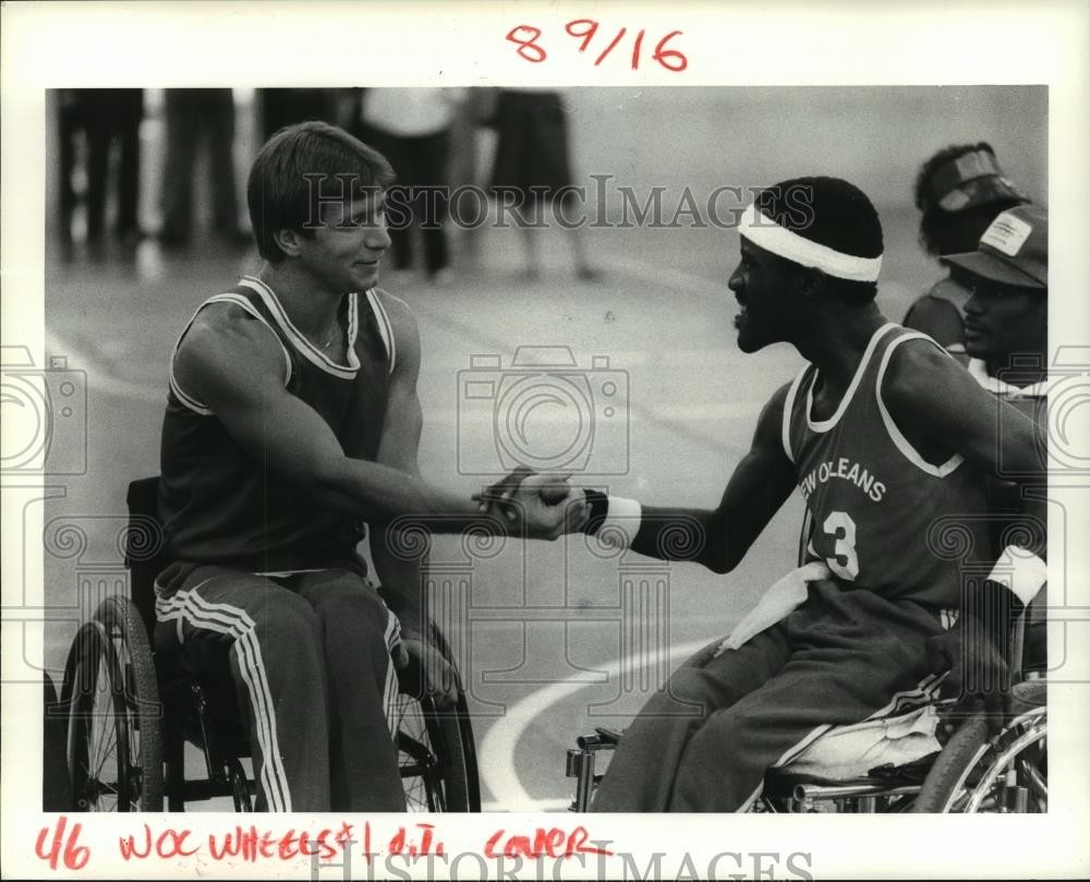 1985 Press Photo Joe Brown Gym - Rick Hansen, Larry Clark, Wheelchair Basketball