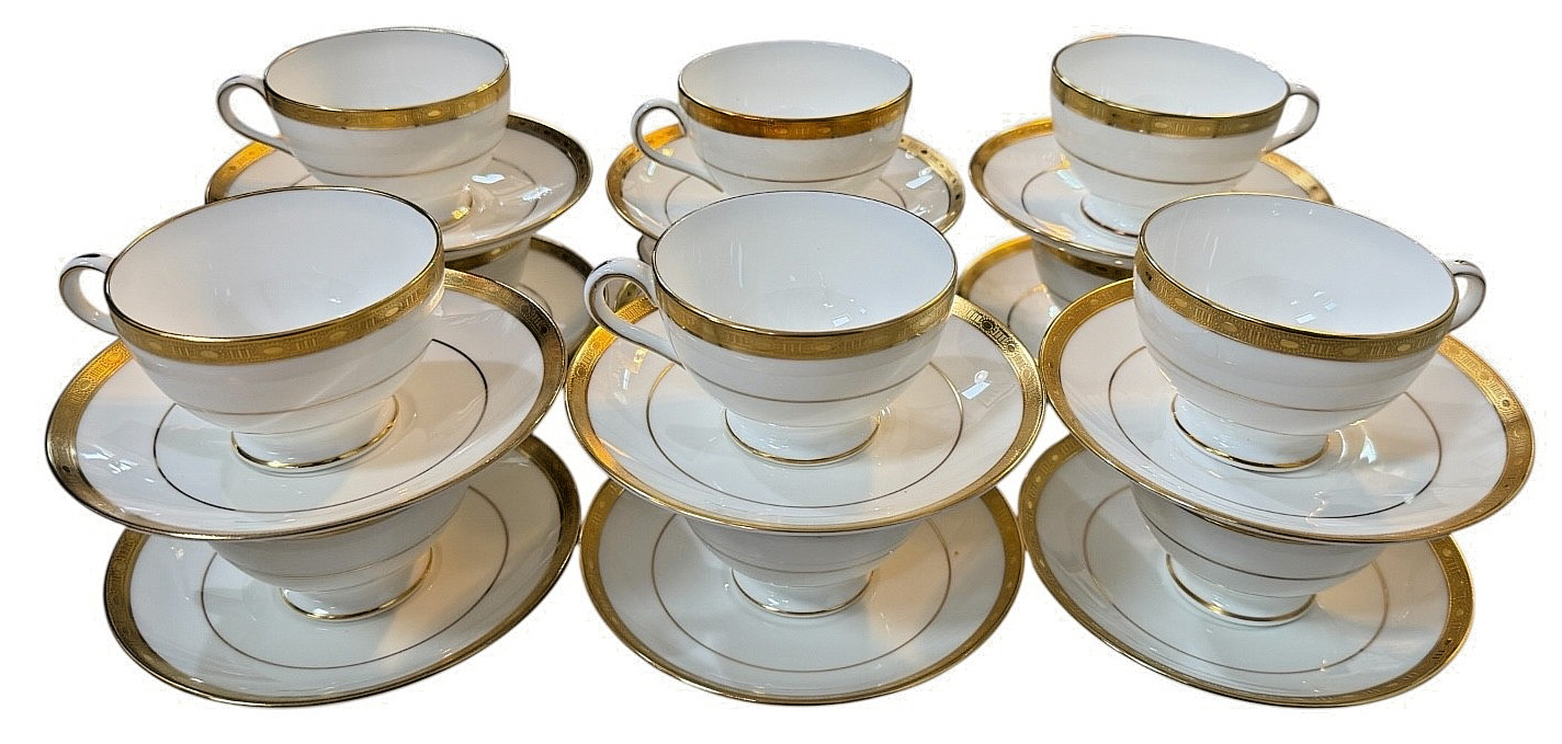MINTON BONE CHINA ENGLAND WINCHESTER PATTERN FOOTED CUPS & SAUCERS SET OF 12 MINTON BONE CHINA ENGLAND WINCHESTER PATTERN FOOTED CUPS & SAUCERS SET OF 12