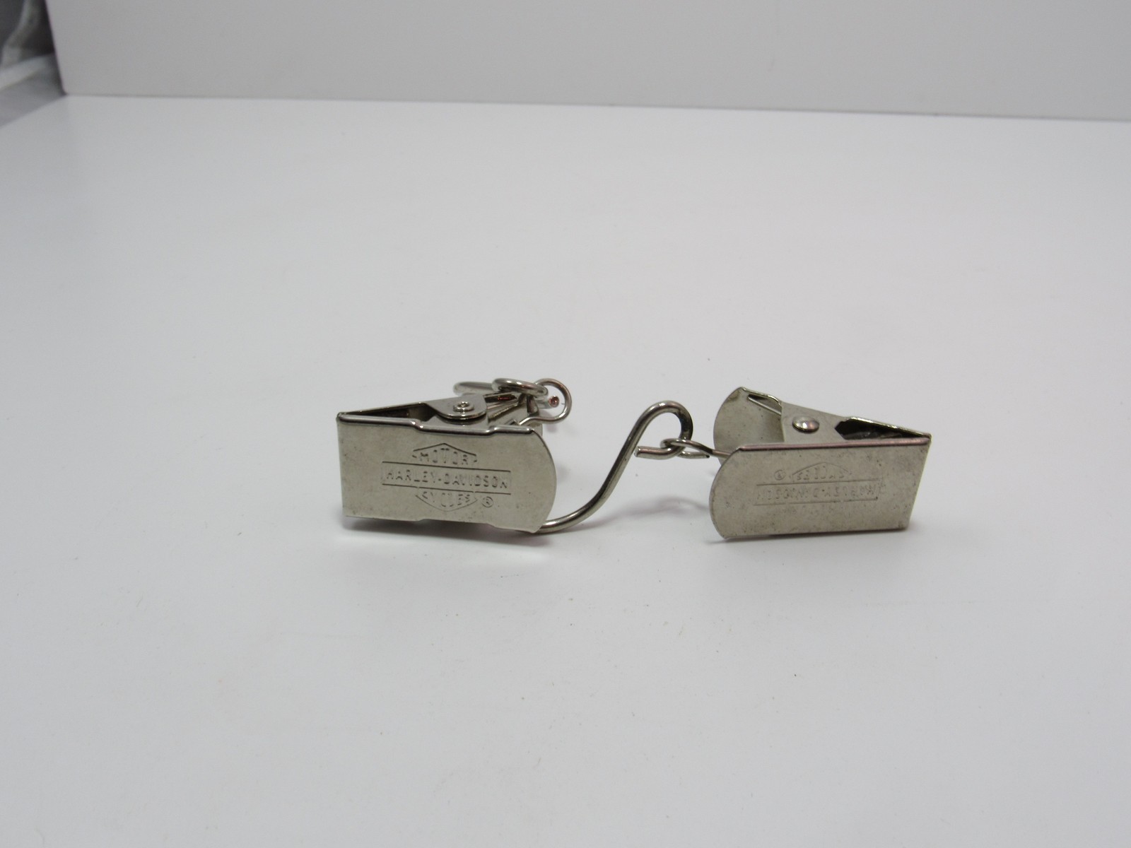 Vintage Harley-Davidson Motor Cycles Metal Clip Hook Set Advertising Memorabilia