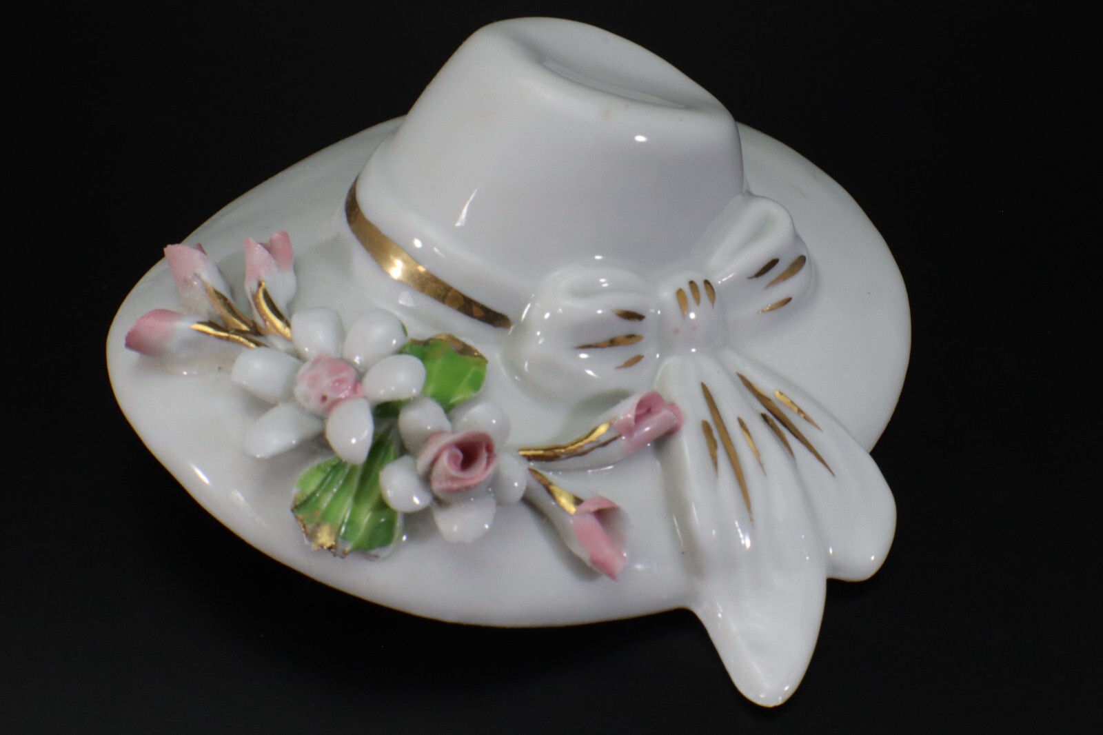 Nuova Copodimonte Figurine WHITE PORCELAIN HAT Pink Flowers Italy Vintage