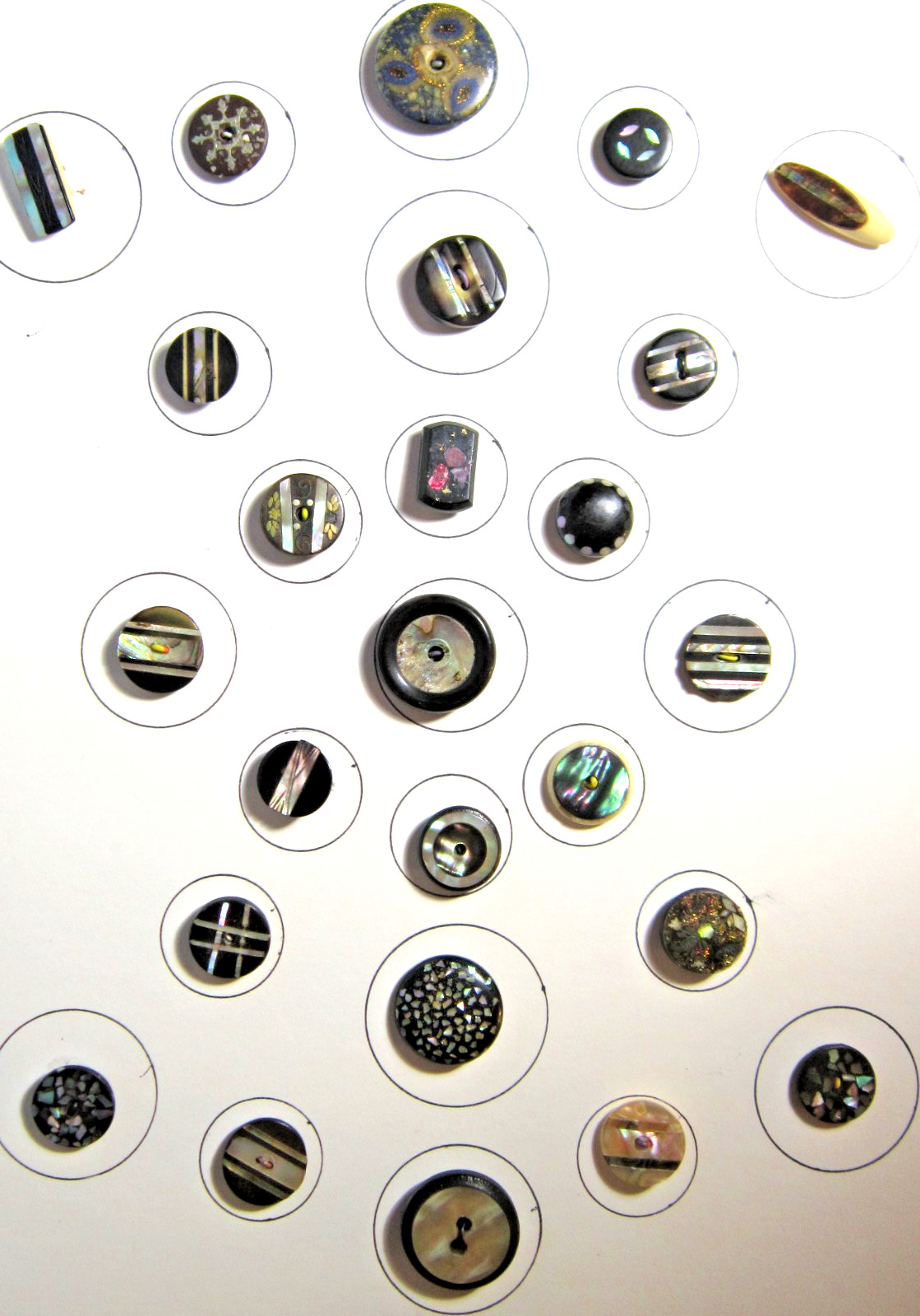 25 piece Antique MIXED Lot Mother of Pearl MOP Inlay BUTTONS