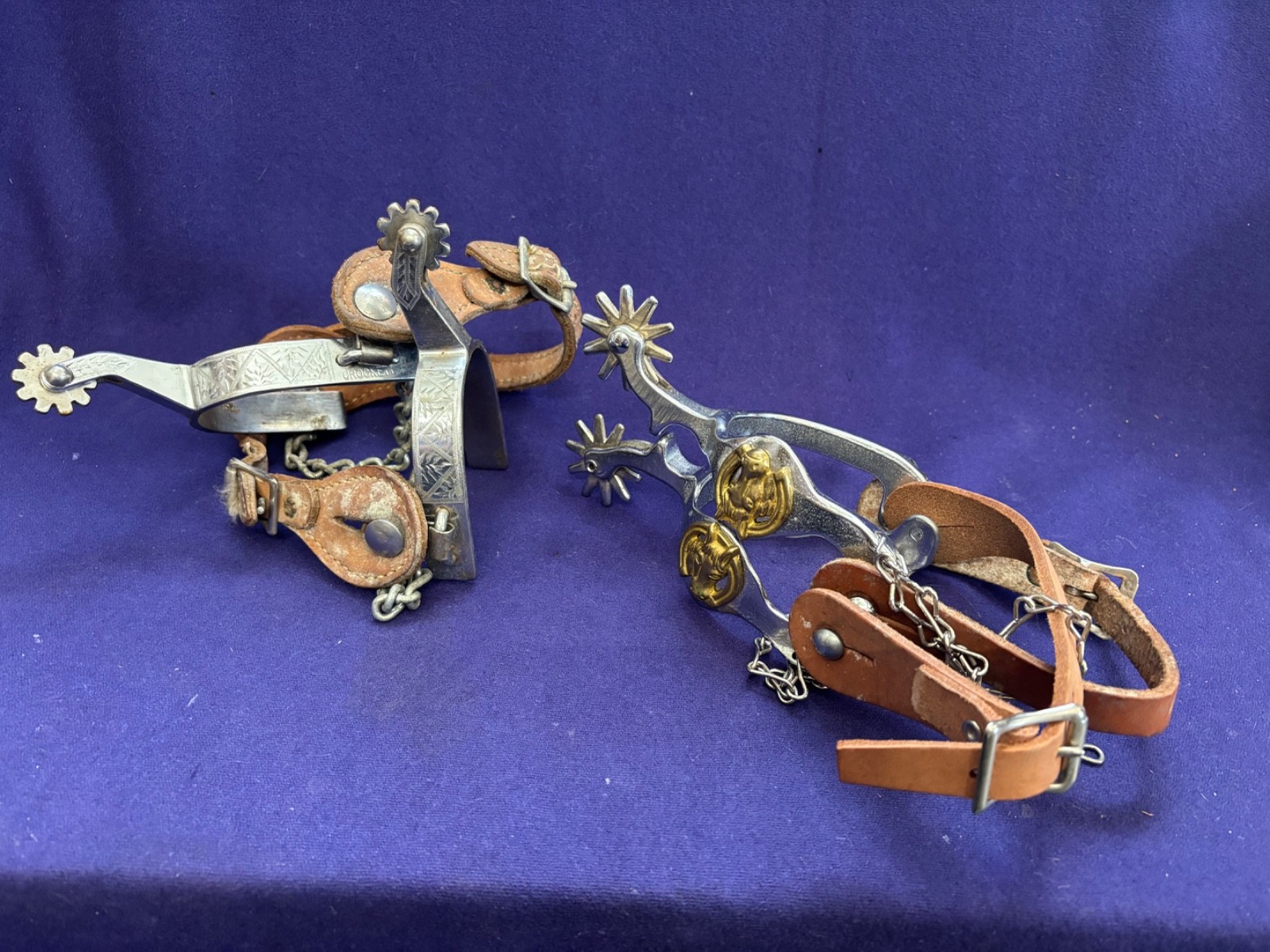 2 PAIR VINTAGE WESTERN COWBOY SPURS ETCHED SIGNED CROCKETT ONE WITH BRASS HORSE