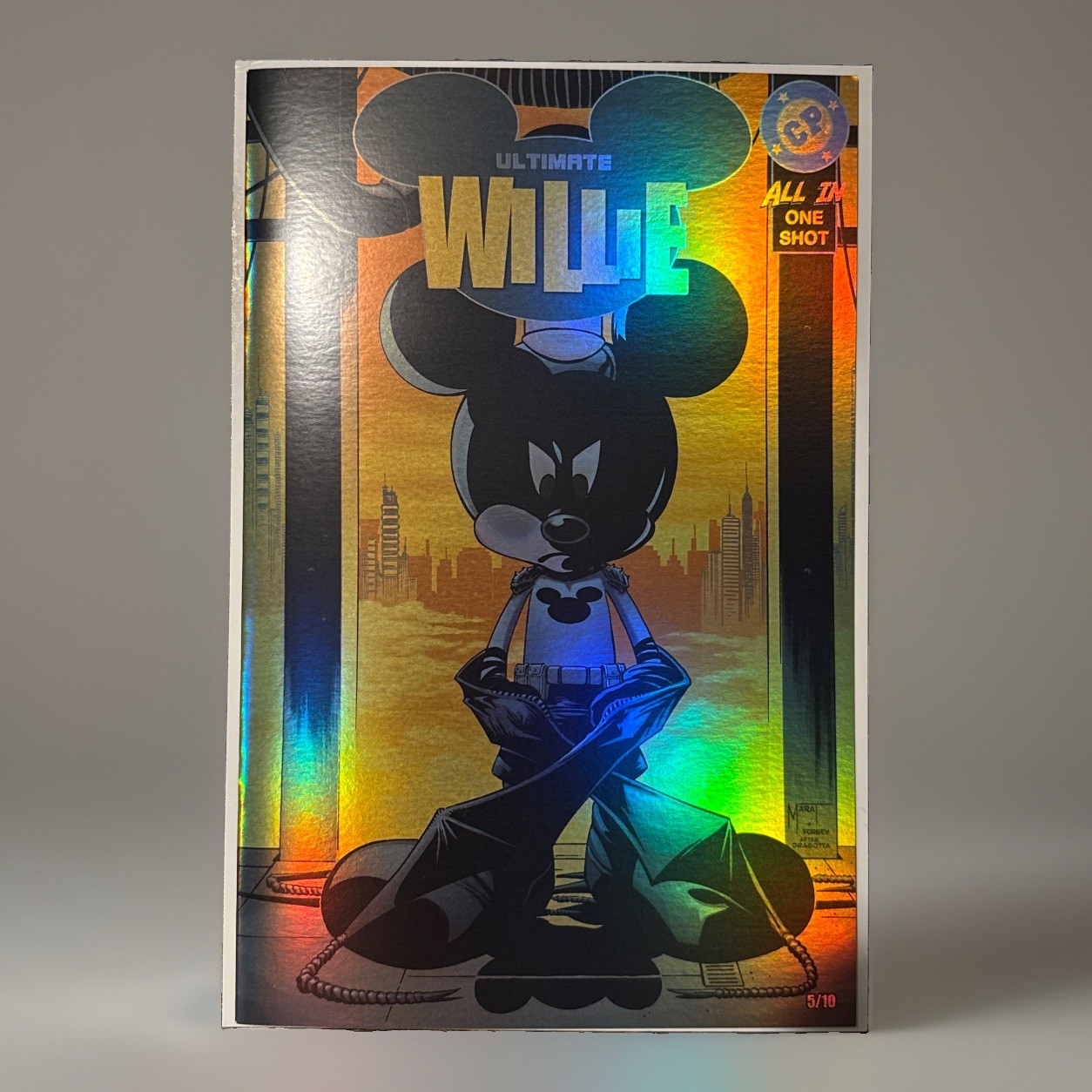 Ultimate Willie All-In One Shot Rainbow Foil Absolute Batman Homage 5/10Dragotta